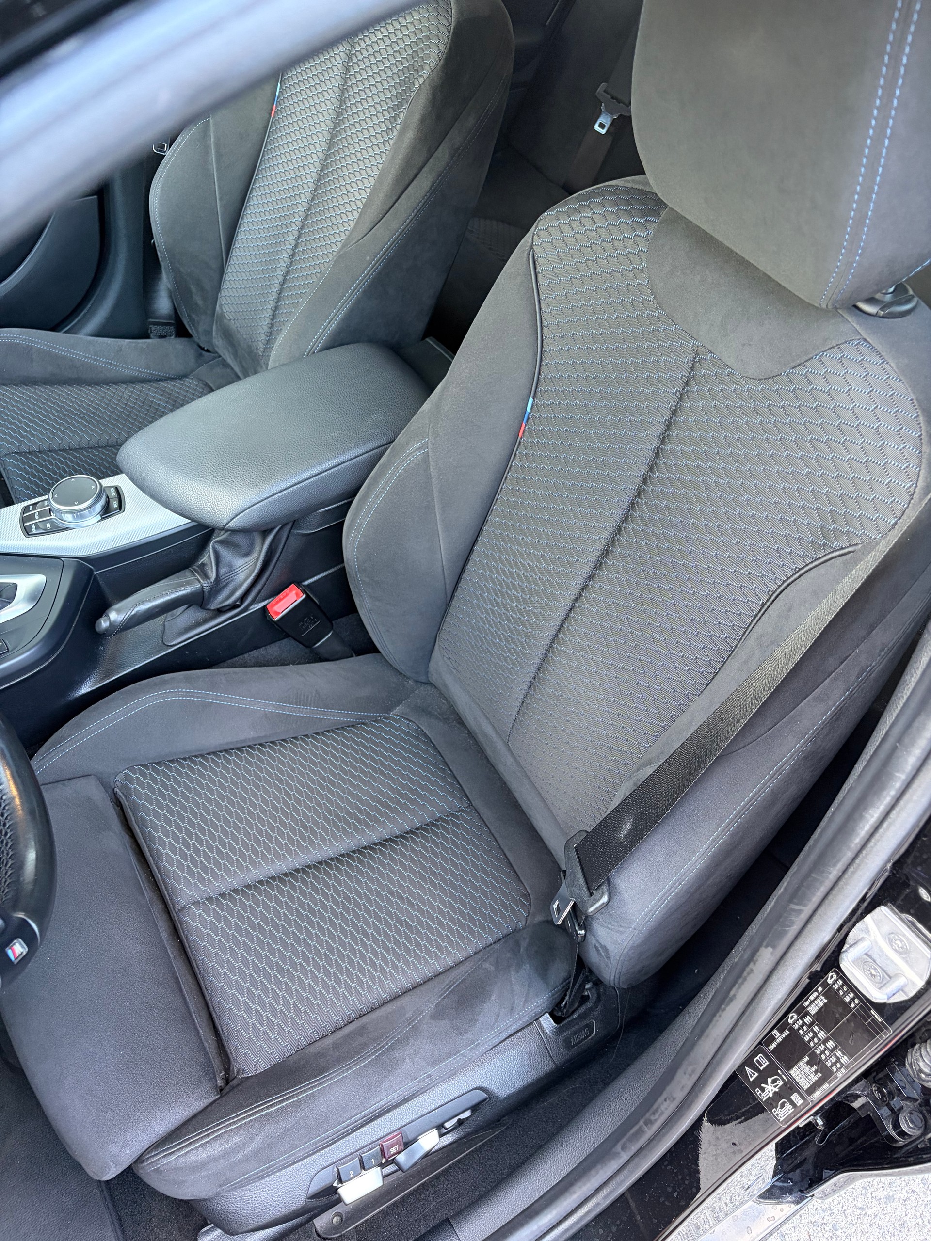 BMW M140i xDrive-image-2