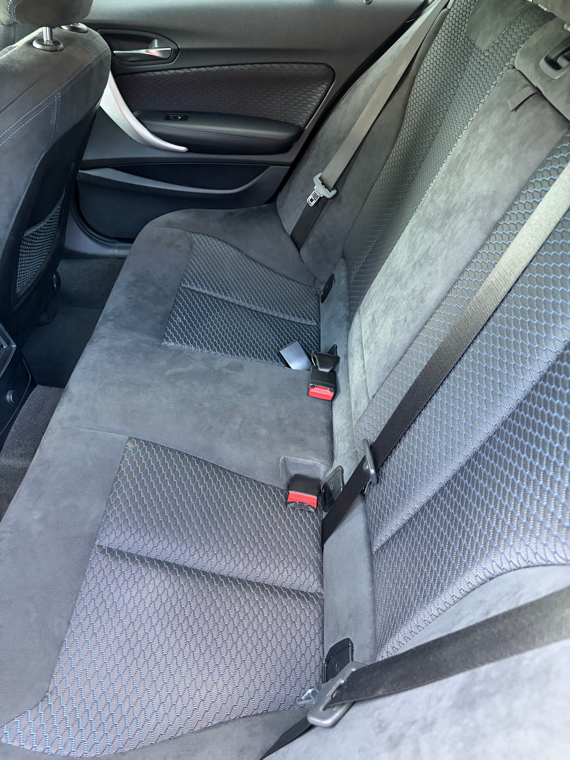 BMW M140i xDrive-image-4