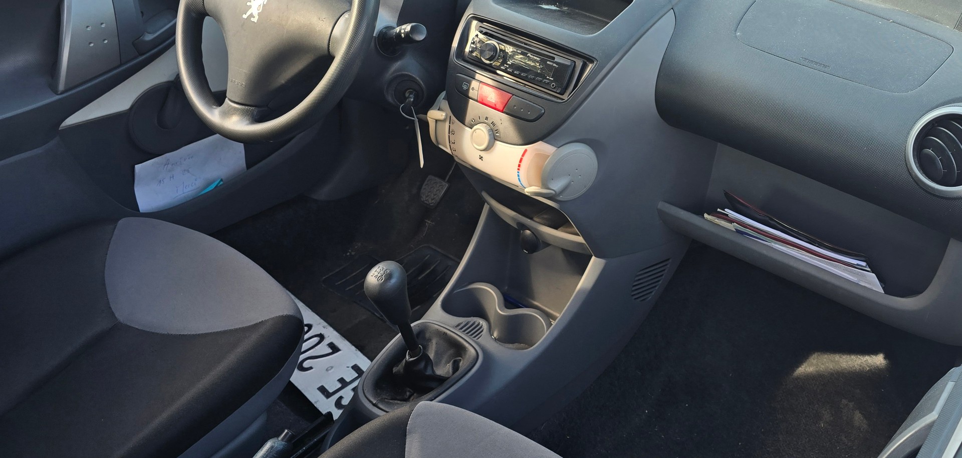 PEUGEOT 107 1.0 Trendy-image-4
