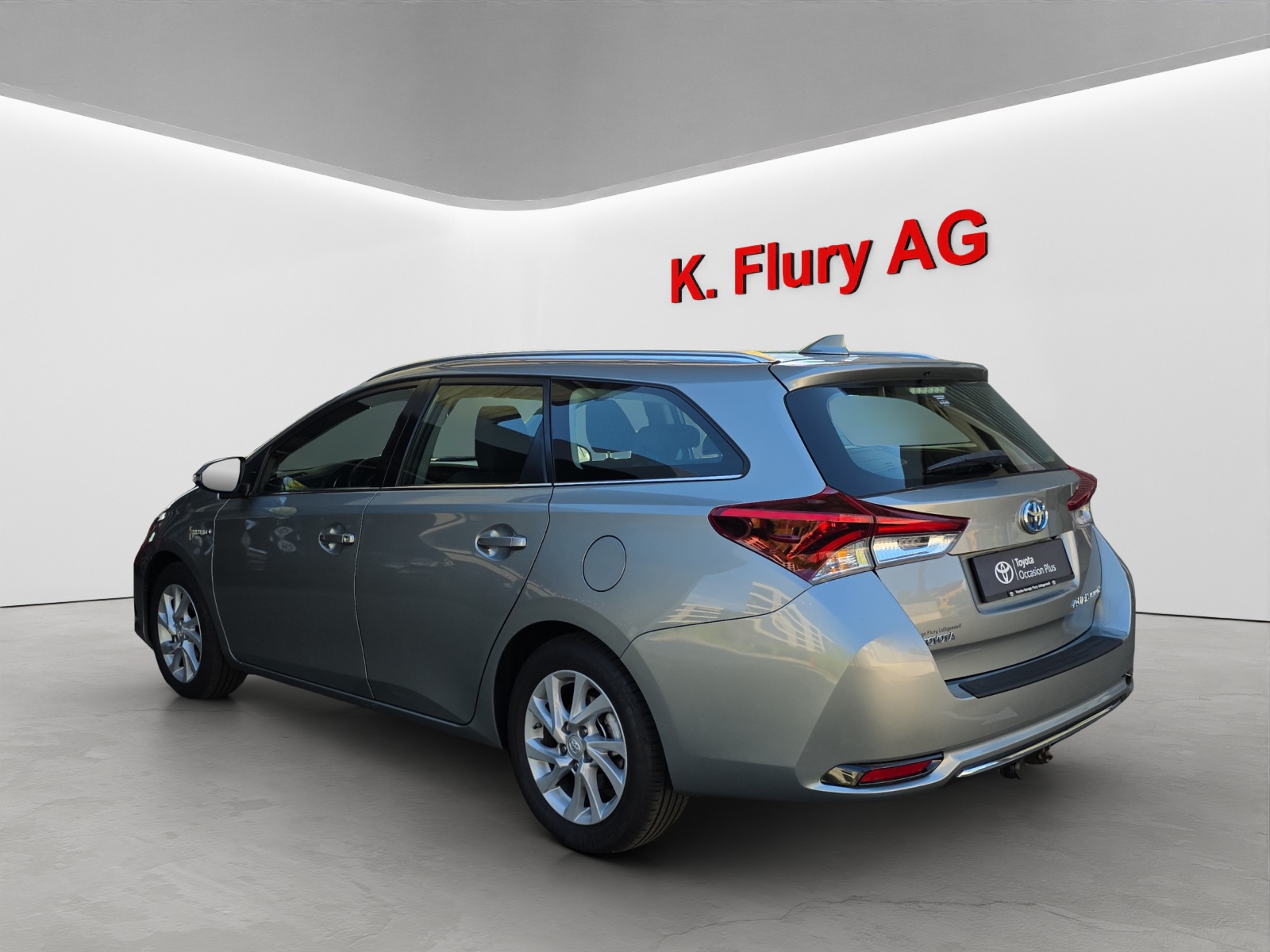 TOYOTA Auris Touring Sports 1.8 HSD Trend-image-2