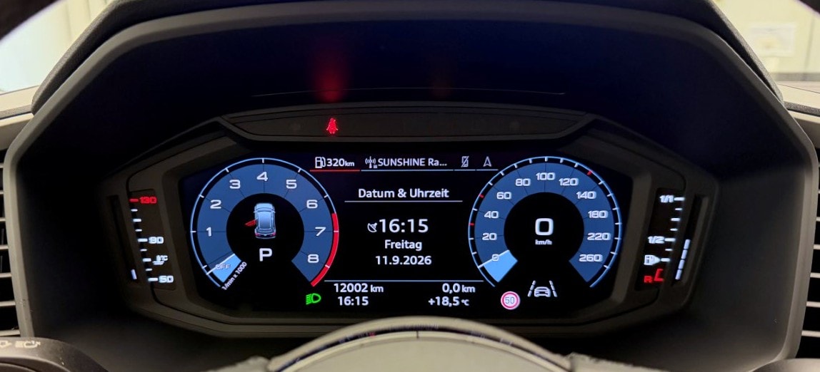 AUDI A1 allstreet 30 TFSI S-tronic-image-7