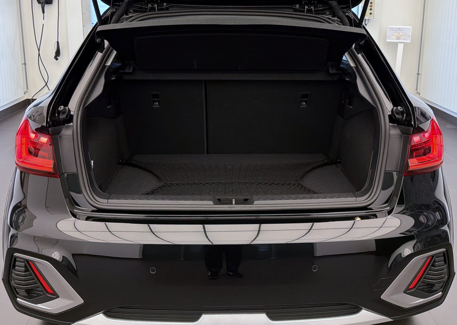 AUDI A1 allstreet 30 TFSI S-tronic-image-18