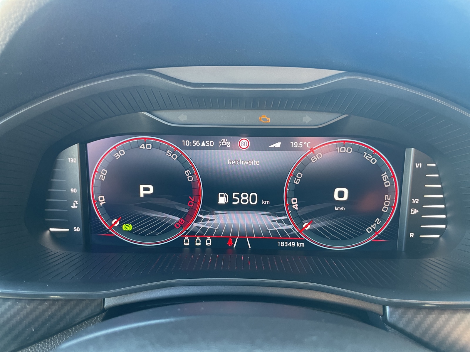 SKODA Kamiq 1.0 TSI Monte Carlo DSG-image-9