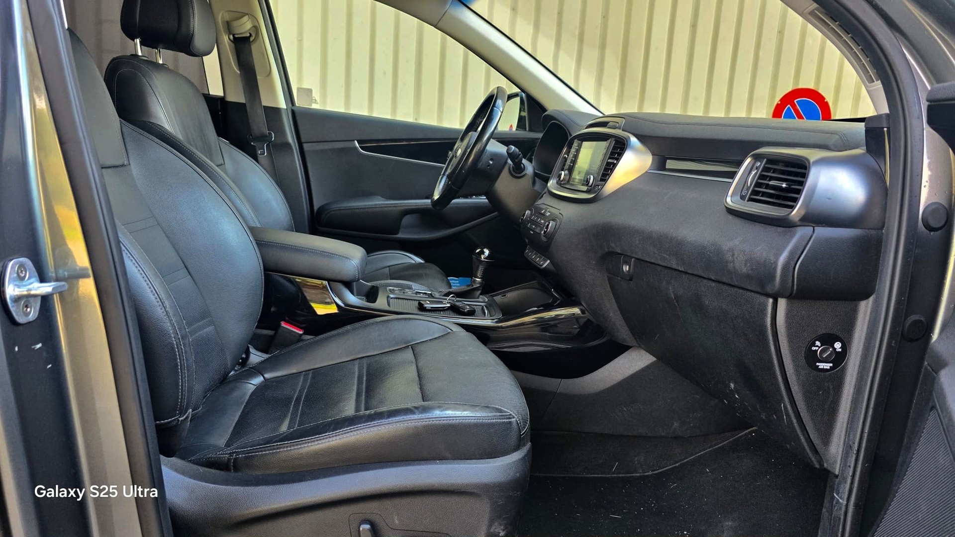 KIA Sorento 2.2 CRDI Style 7P. Automatic-image-8