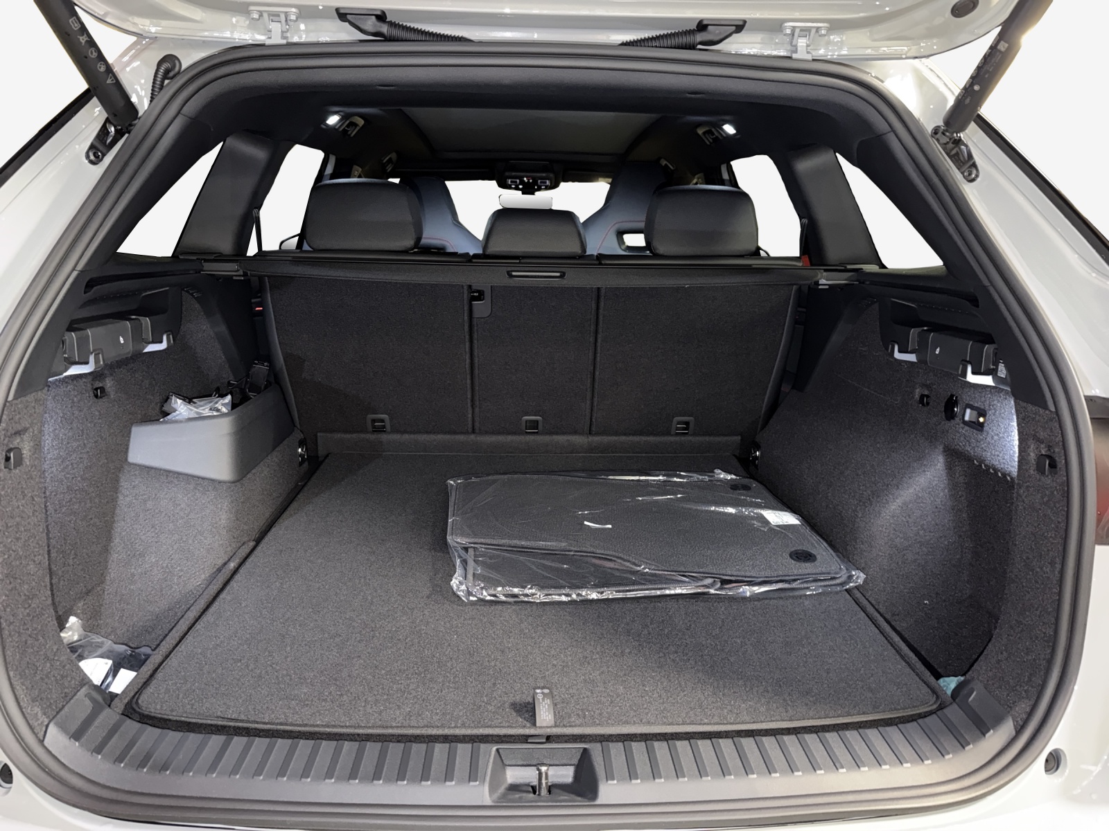 SKODA Kodiaq 2.0 TSI RS 4x4-image-12