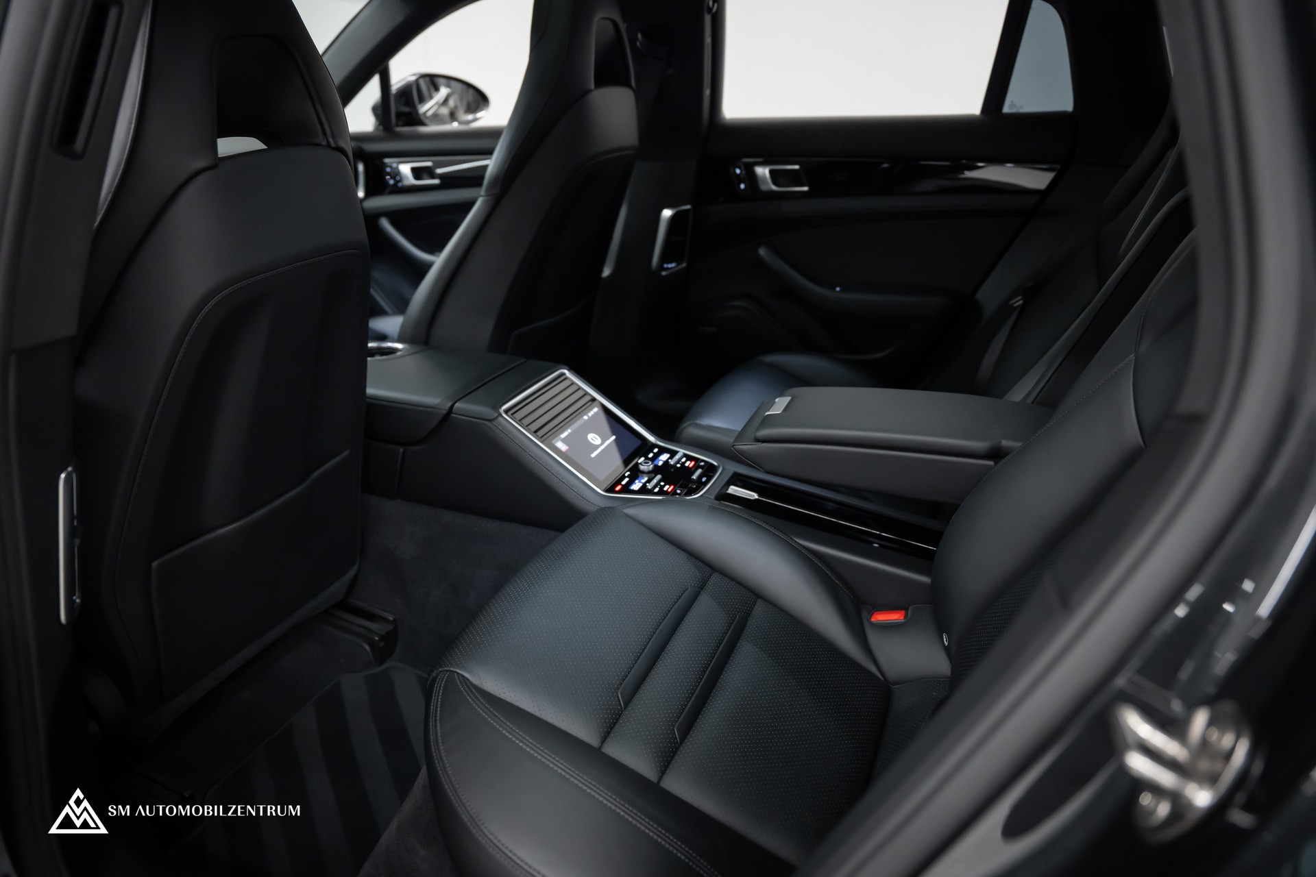 PORSCHE Panamera 3.0 V6 4 / Approved / Panorama / 360° / Bose / AHK-image-18