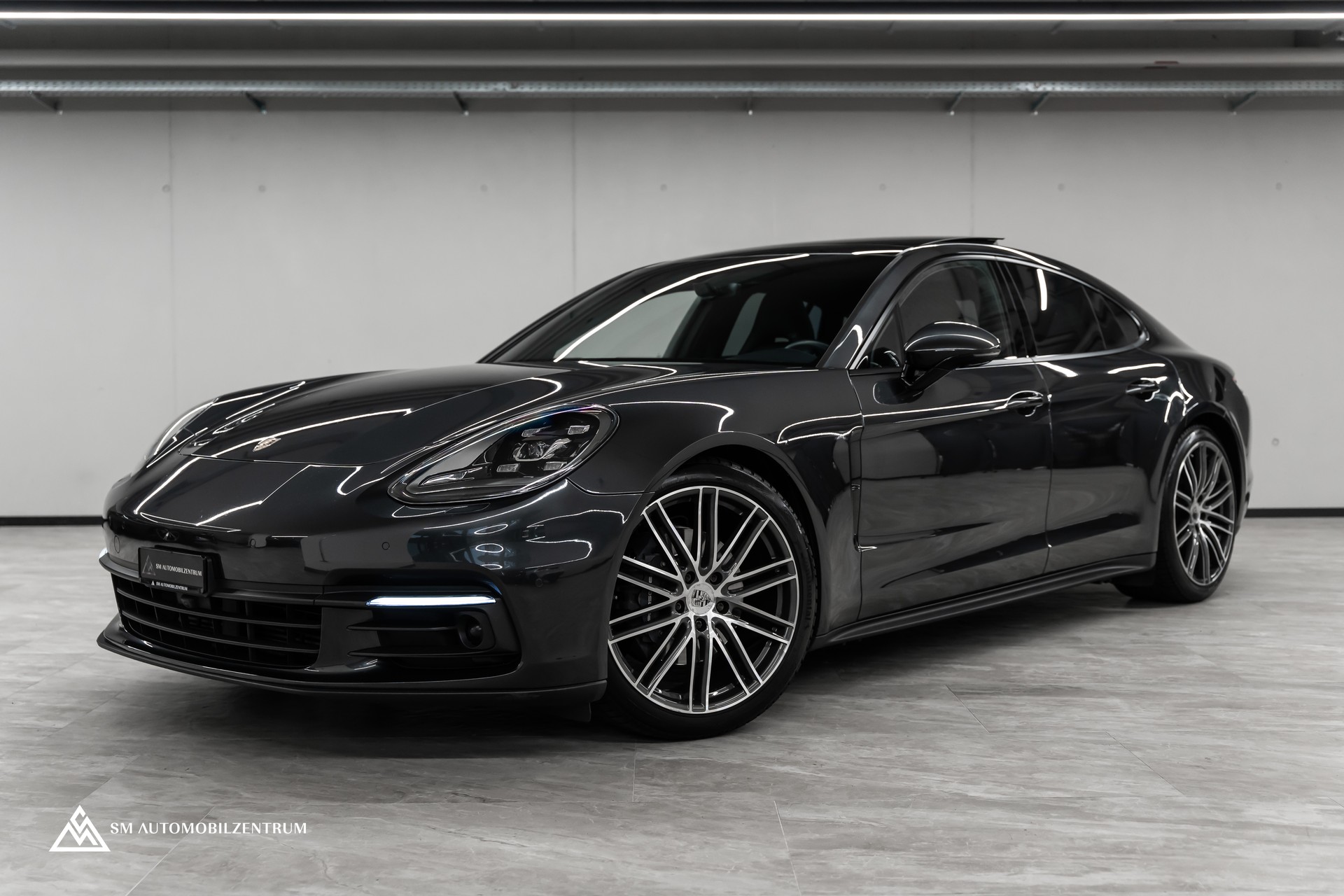 PORSCHE Panamera 3.0 V6 4 / Approved / Panorama / 360° / Bose / AHK-image-0