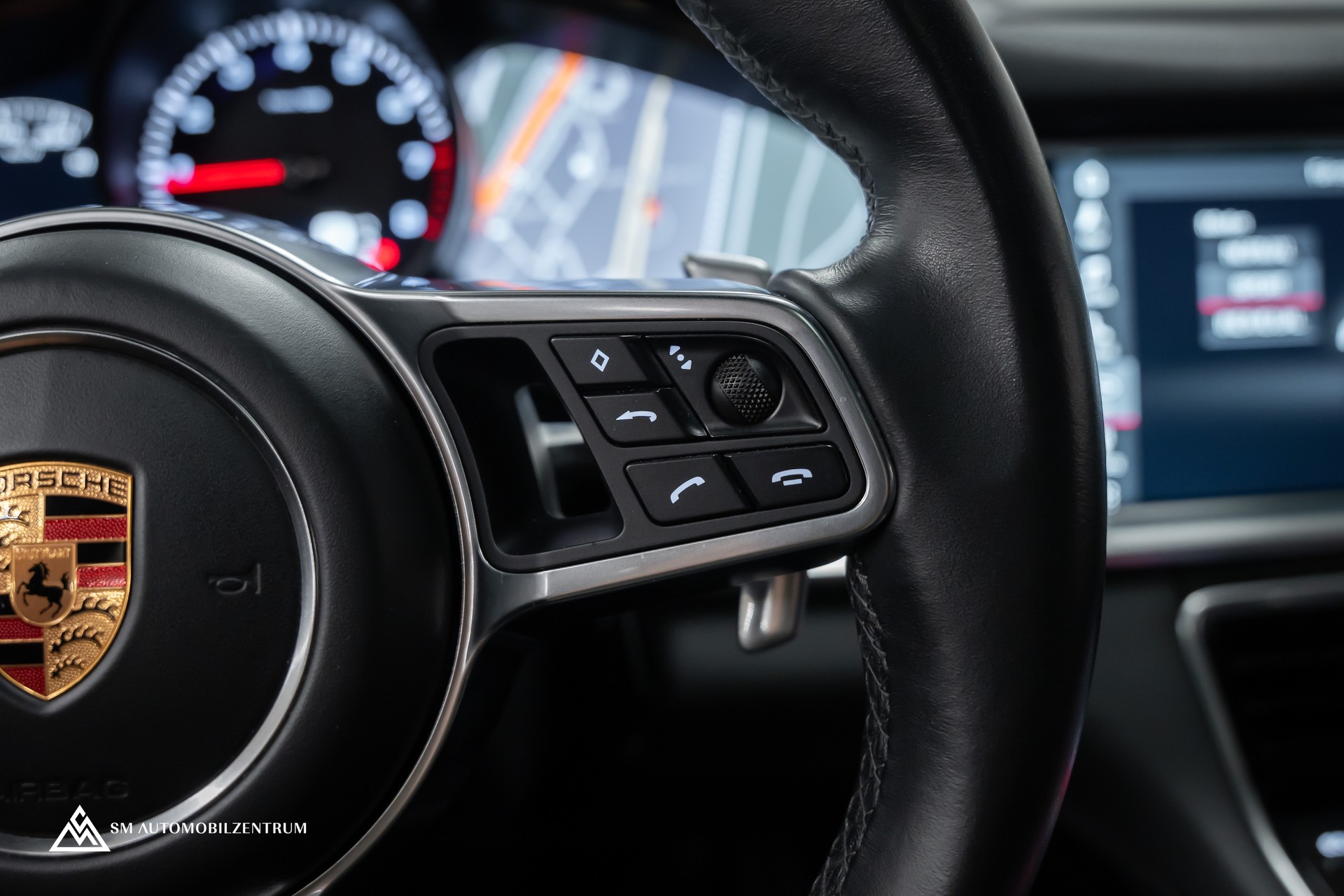 PORSCHE Panamera 3.0 V6 4 / Approved / Panorama / 360° / Bose / AHK-image-30