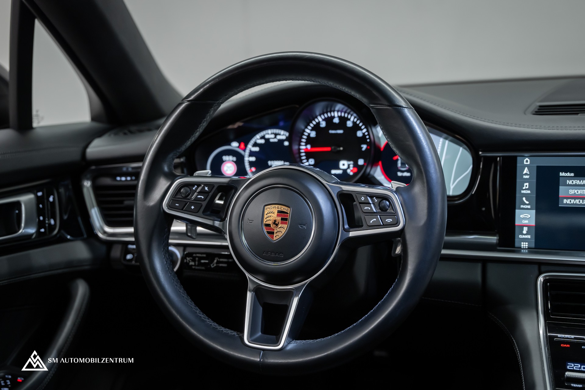 PORSCHE Panamera 3.0 V6 4 / Approved / Panorama / 360° / Bose / AHK-image-14