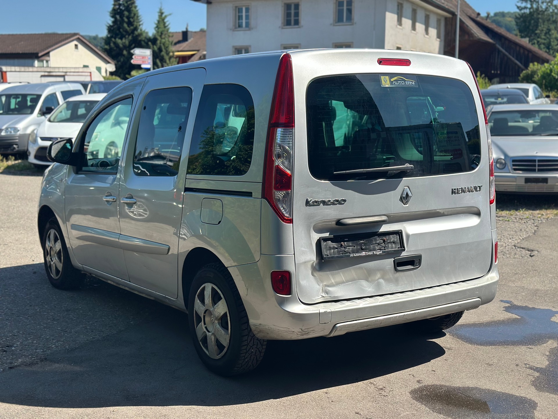 RENAULT Kangoo 1.6 16V Swiss Edition Automatic-image-4