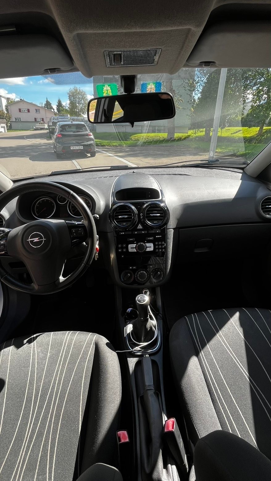 OPEL Corsa 1.4 TP Enjoy-image-4