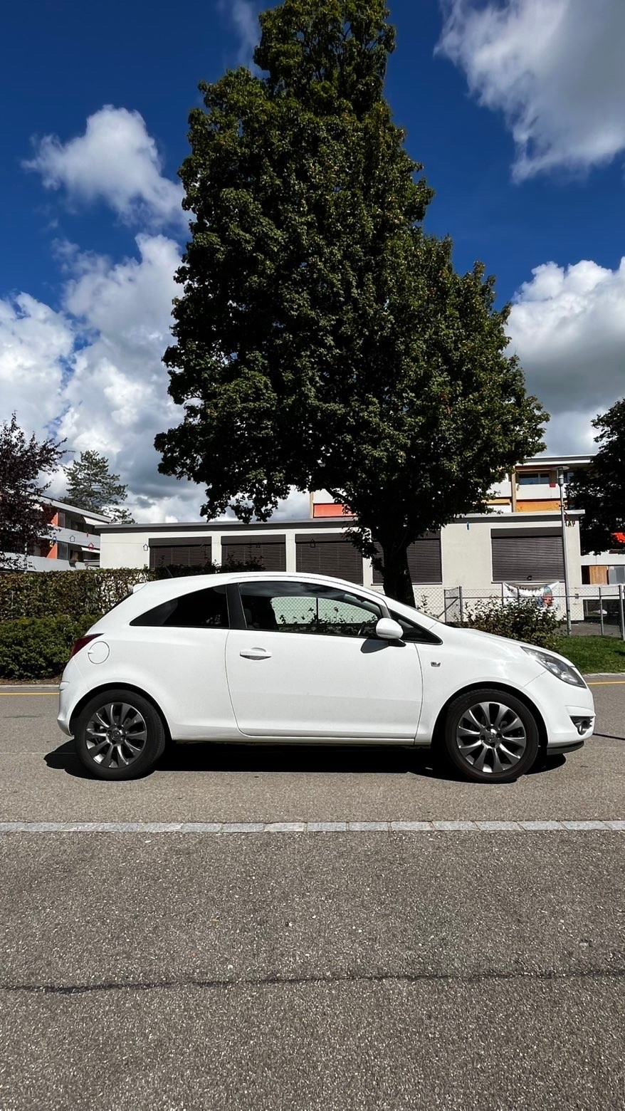 OPEL Corsa 1.4 TP Enjoy-image-2