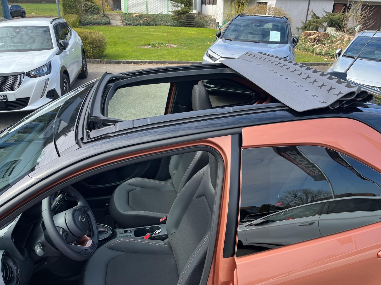 TOYOTA Aygo X 1.5 VVT-i HSD Style-image-12