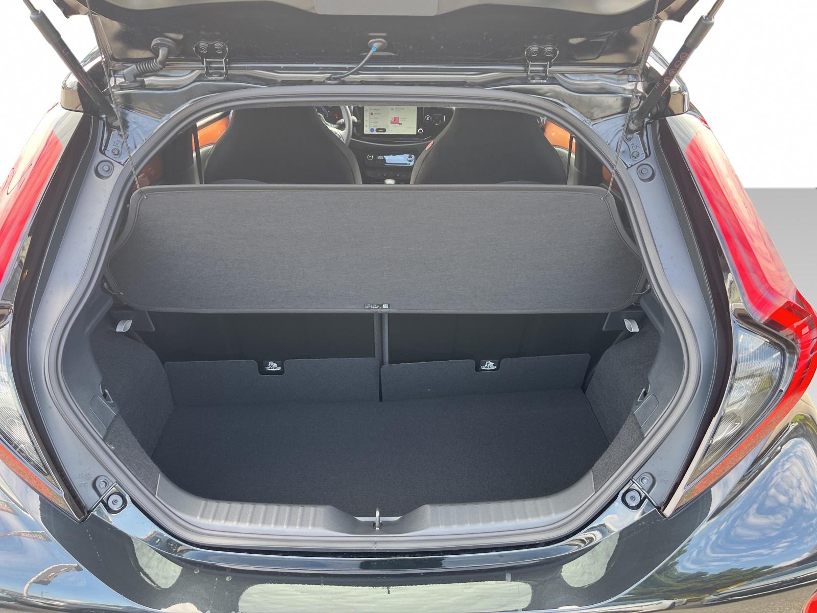 TOYOTA Aygo X 1.5 VVT-i HSD Style-image-11
