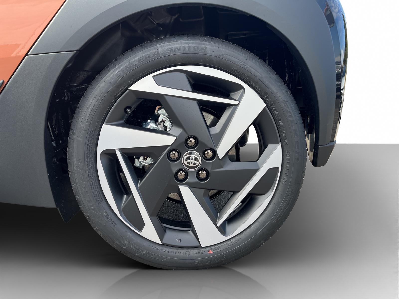 TOYOTA Aygo X 1.5 VVT-i HSD Style-image-14