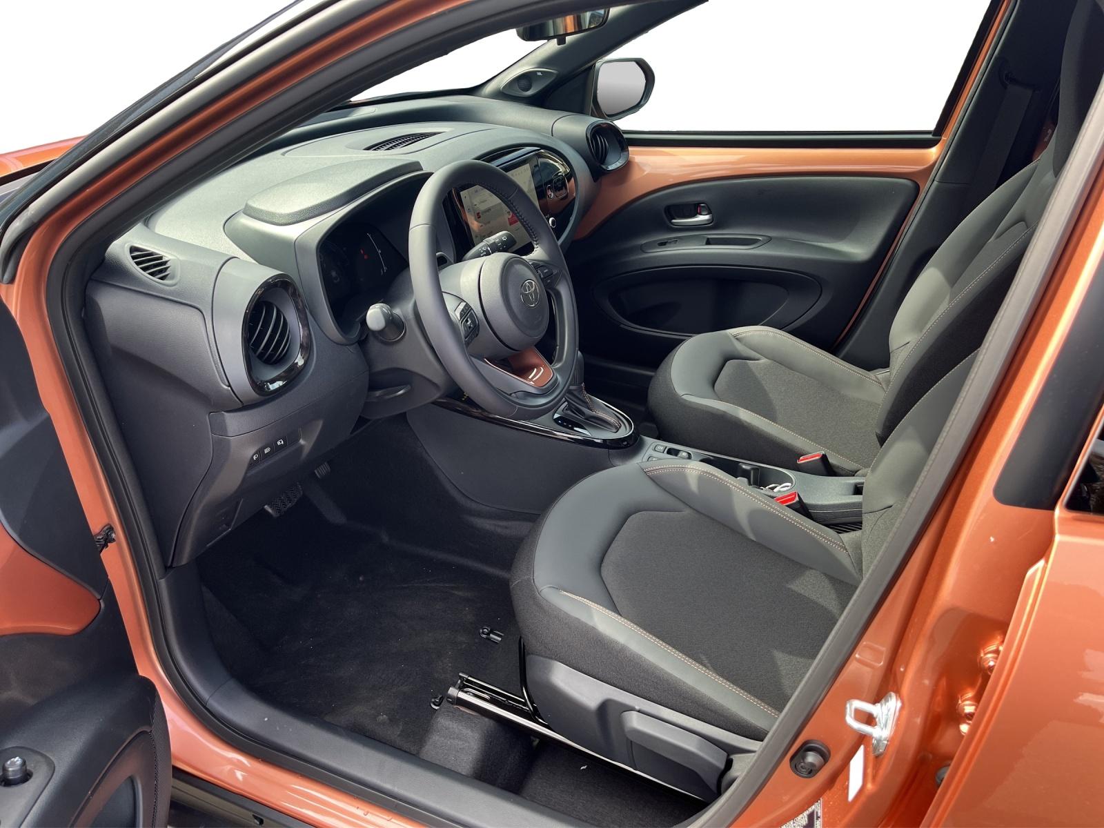 TOYOTA Aygo X 1.5 VVT-i HSD Style-image-5