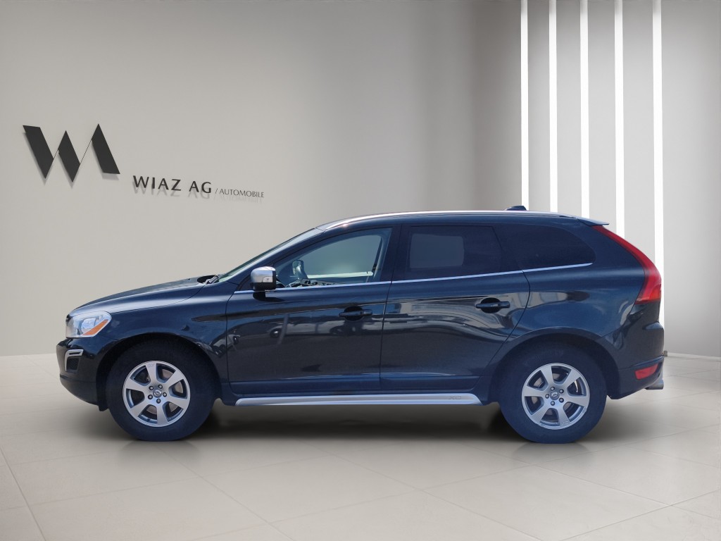 VOLVO XC60 2.4 D5 Kinetic R-Design AWD-image-8