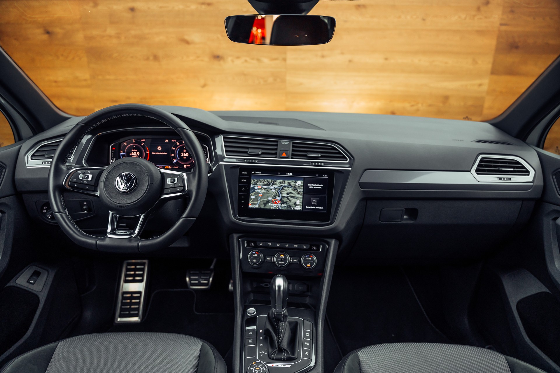 VW Tiguan 2.0 TDI SCR Highline 4Motion DSG-image-4