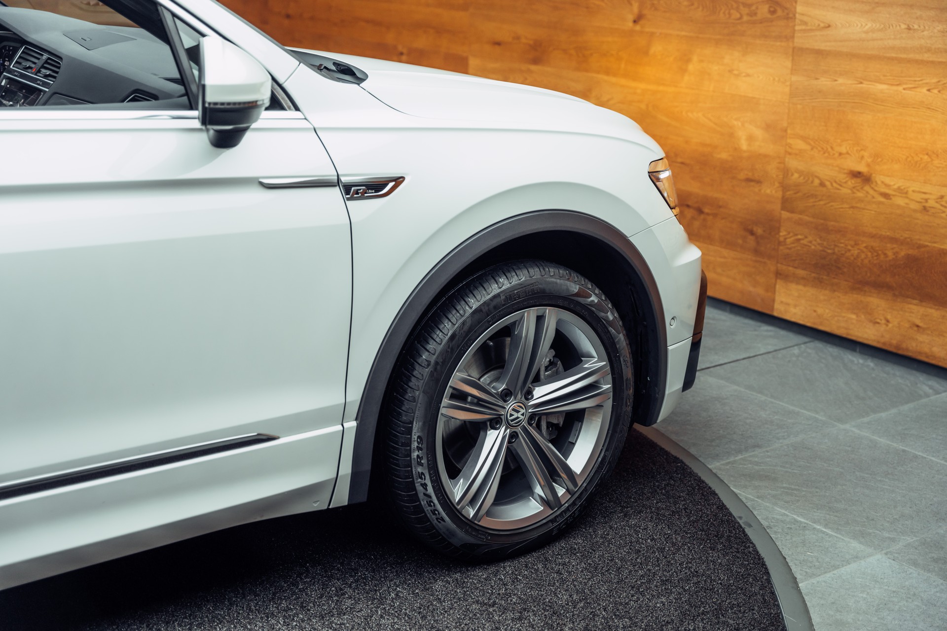 VW Tiguan 2.0 TDI SCR Highline 4Motion DSG-image-22