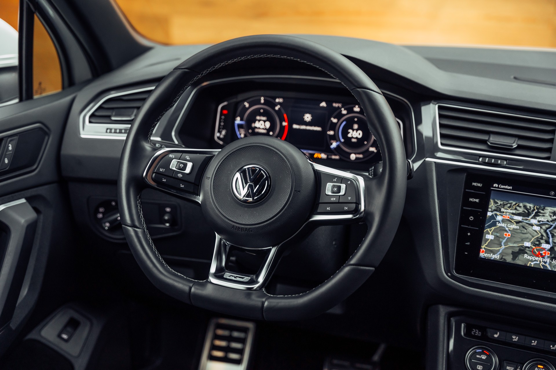 VW Tiguan 2.0 TDI SCR Highline 4Motion DSG-image-19