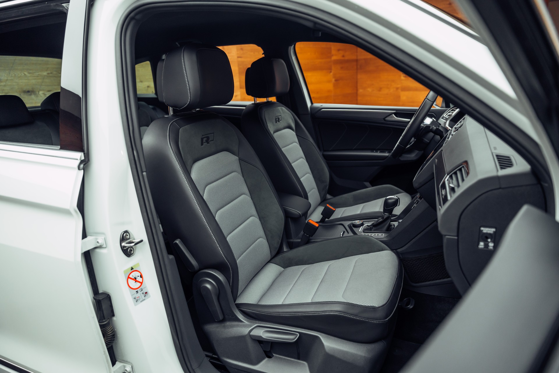 VW Tiguan 2.0 TDI SCR Highline 4Motion DSG-image-6