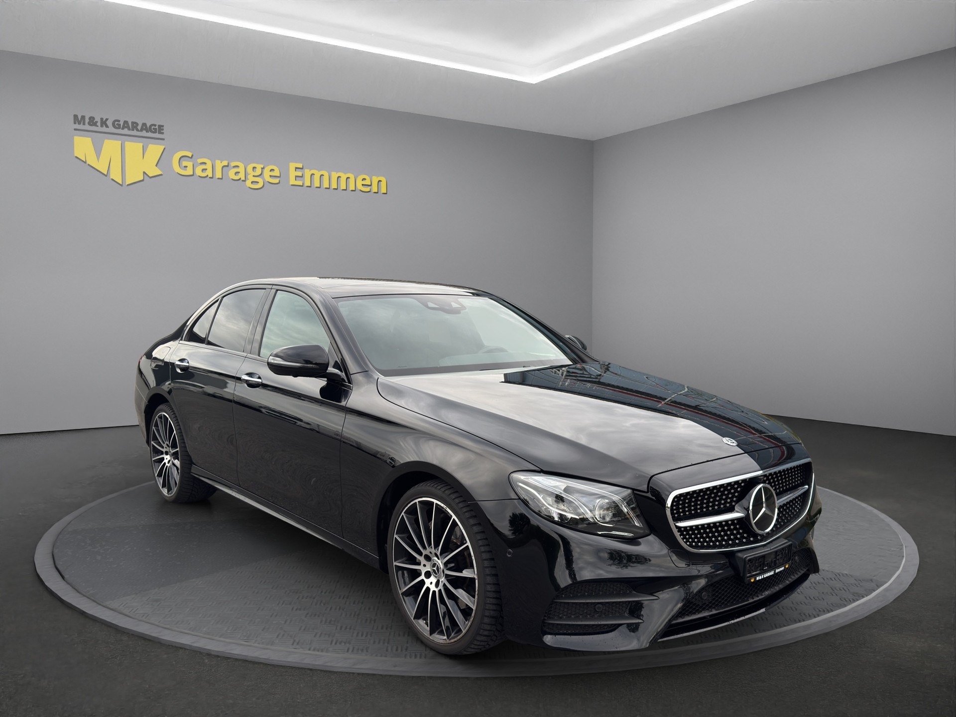 MERCEDES-BENZ E 220 d Exclusive 4Matic 9G-Tronic-image-6
