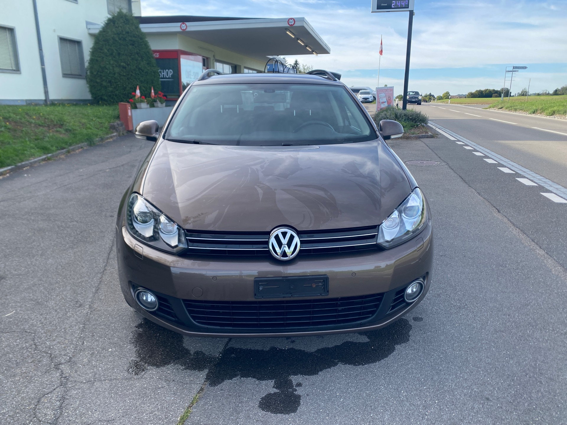 VW Golf Variant 1.6 TDI Comfortline 4Motion-image-2