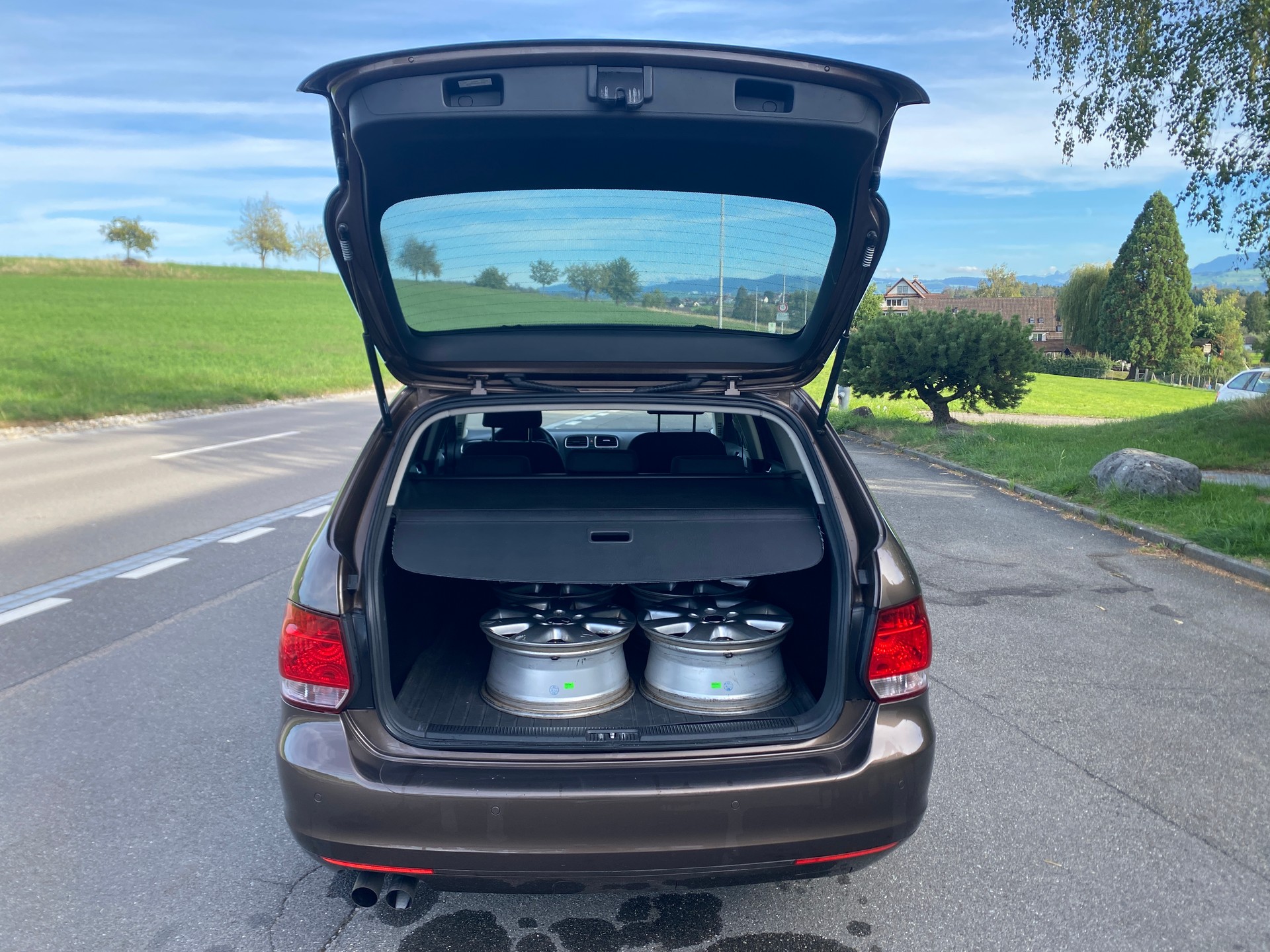VW Golf Variant 1.6 TDI Comfortline 4Motion-image-6
