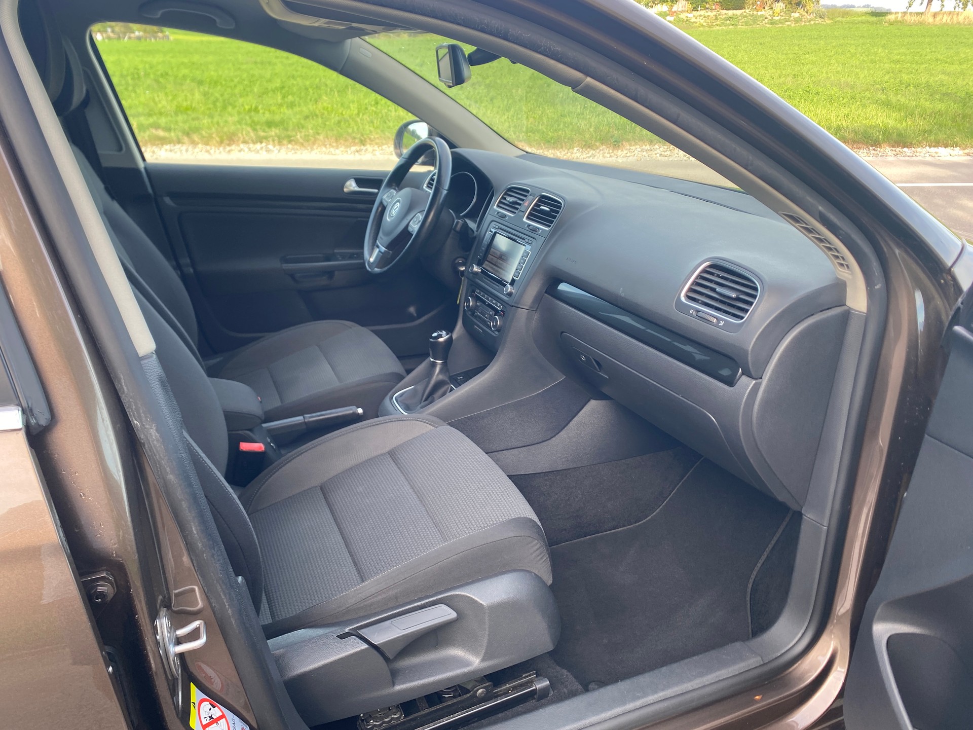 VW Golf Variant 1.6 TDI Comfortline 4Motion-image-13