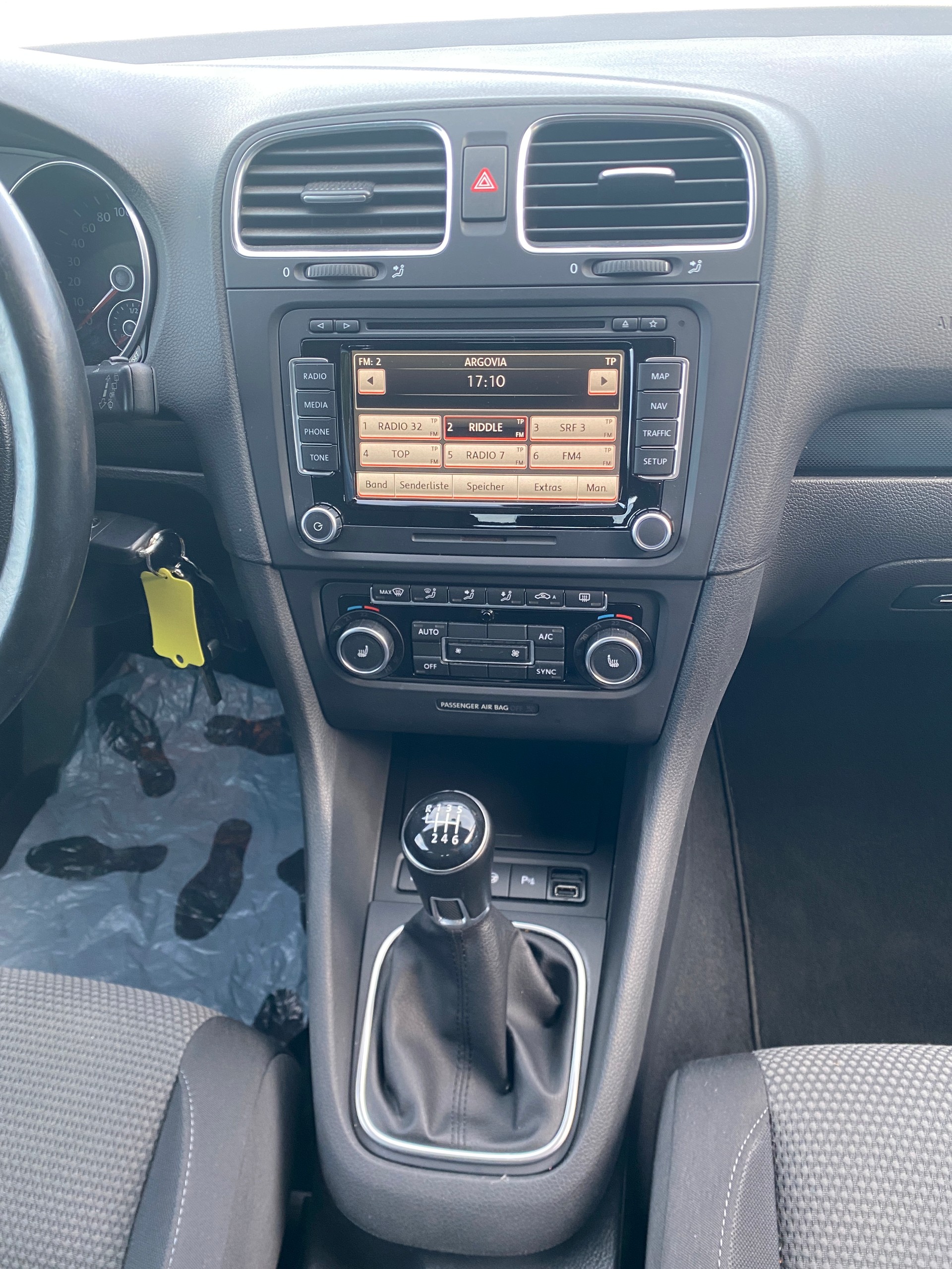 VW Golf Variant 1.6 TDI Comfortline 4Motion-image-10