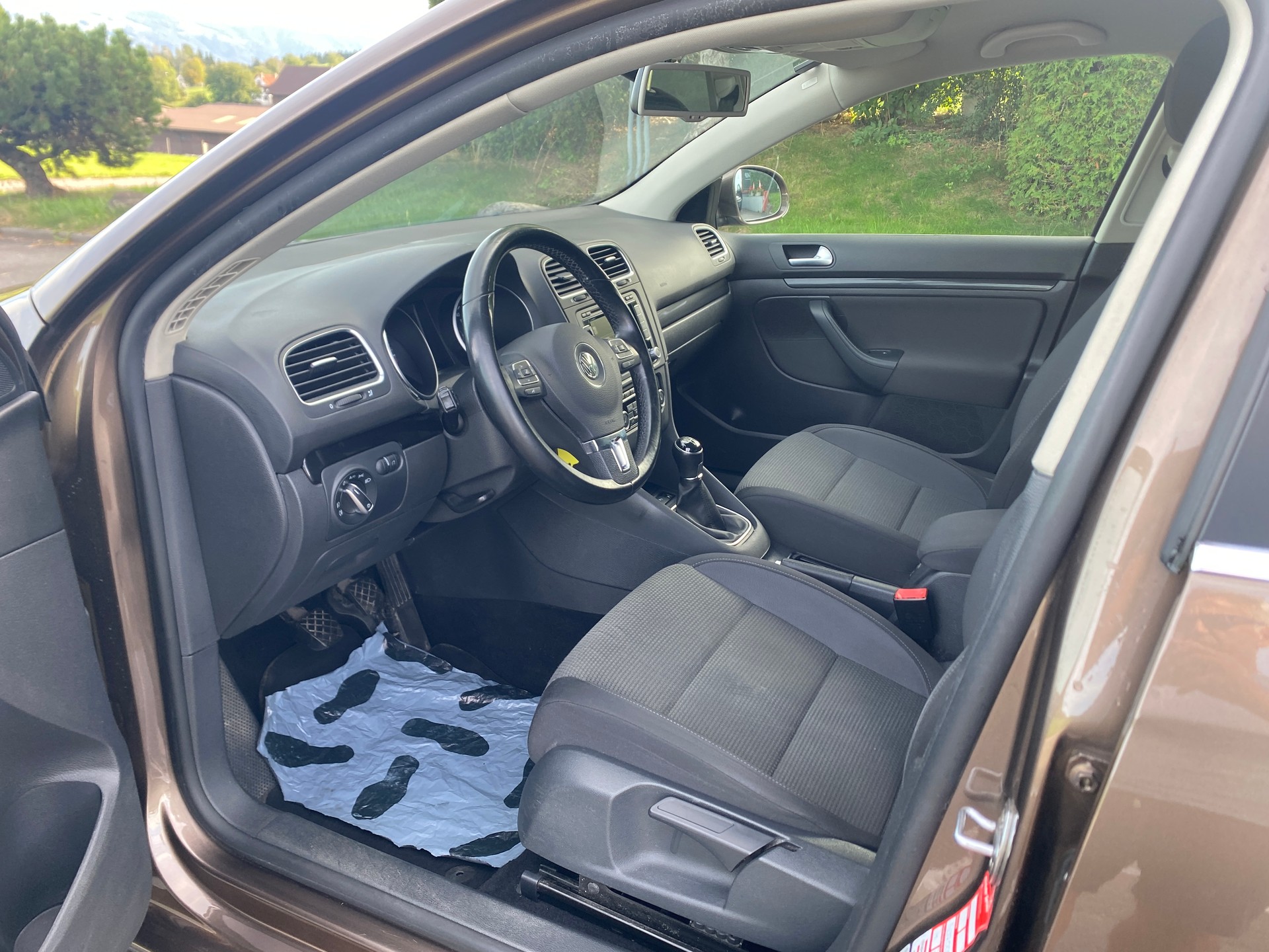 VW Golf Variant 1.6 TDI Comfortline 4Motion-image-12