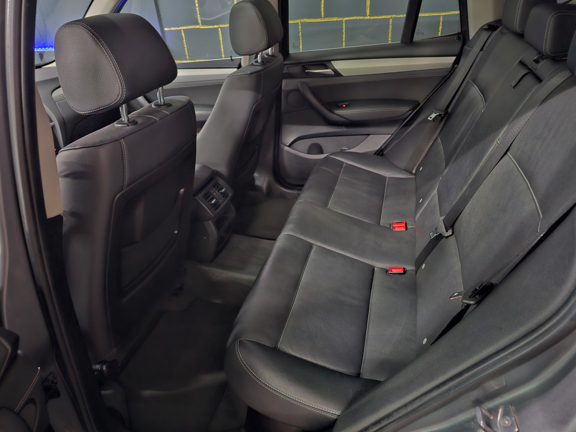 BMW X3 xDrive 35i Steptronic-image-12