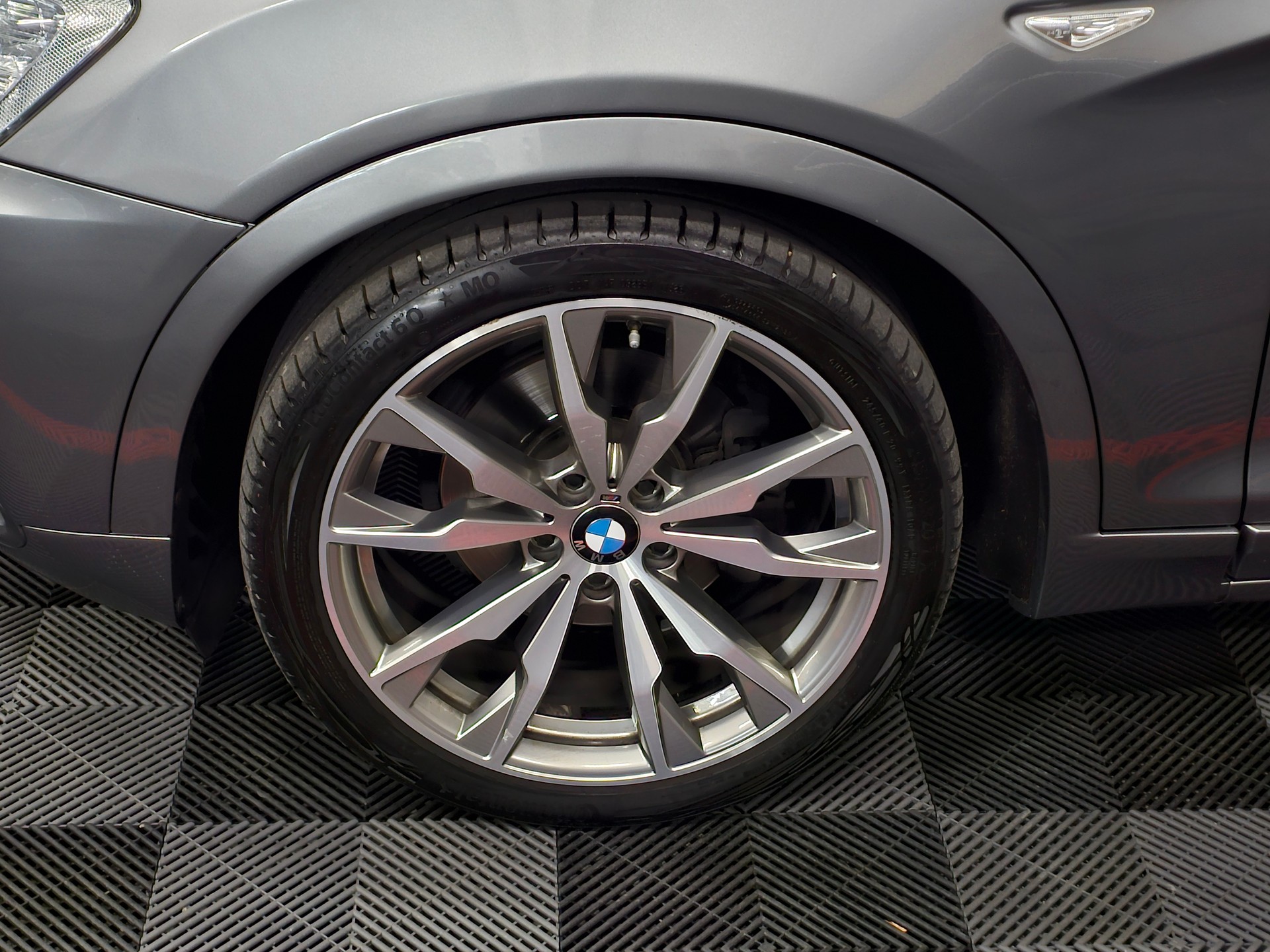 BMW X3 xDrive 35i Steptronic-image-15
