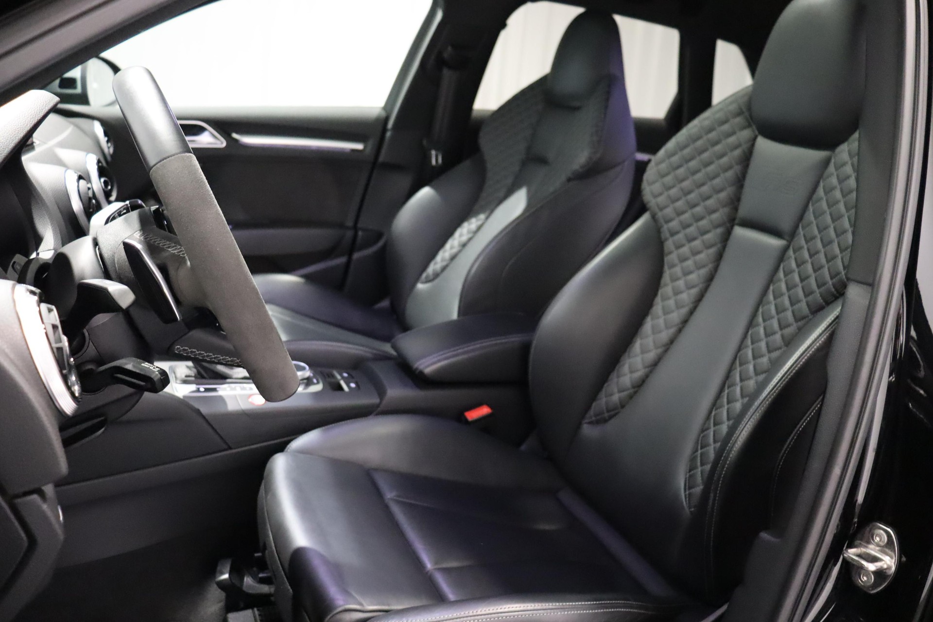 AUDI RS3 Sportback 2.5 T FSI quattro S-Tronic-image-6