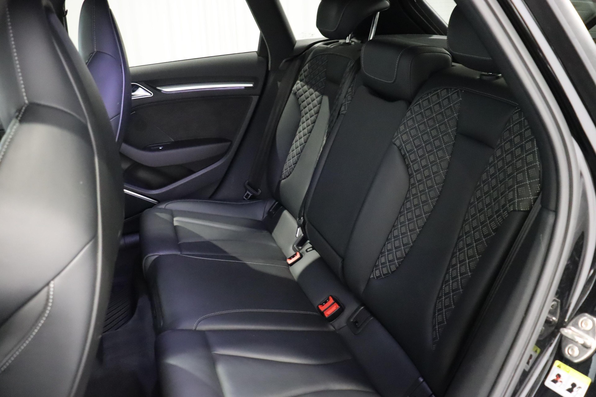 AUDI RS3 Sportback 2.5 T FSI quattro S-Tronic-image-9