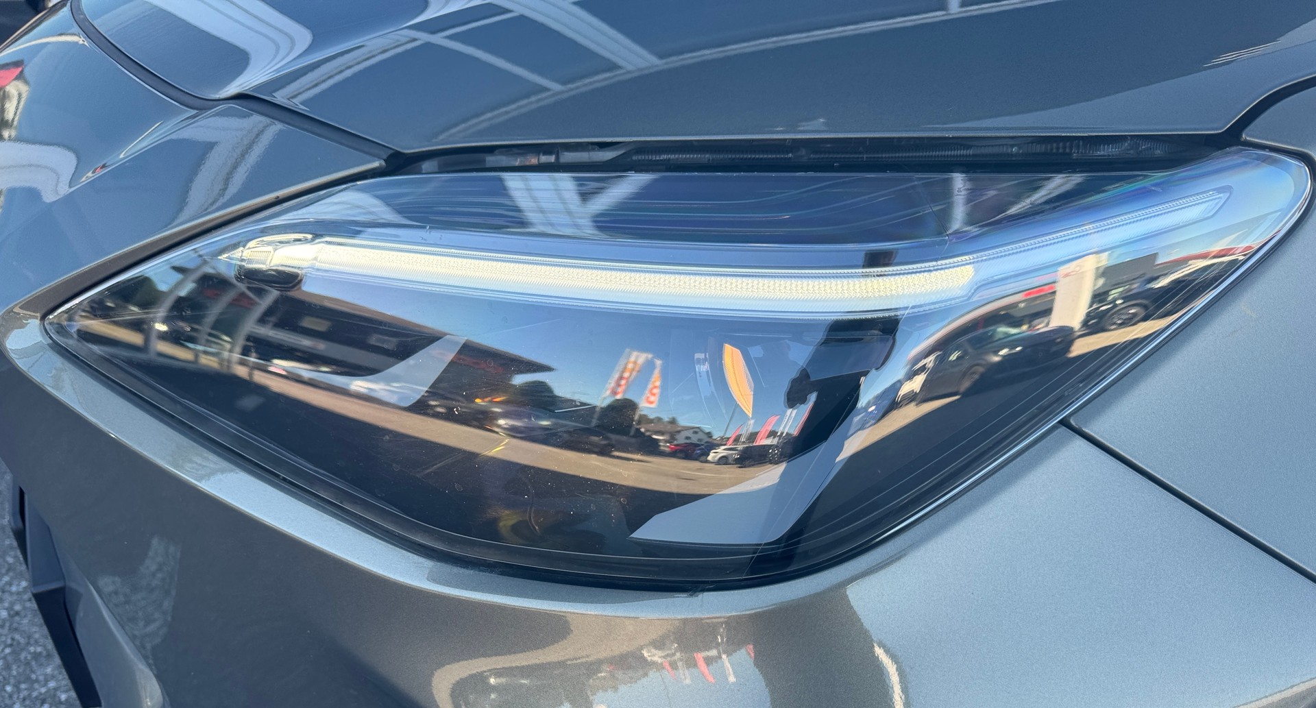 TOYOTA Yaris Cross 1.5 Comfort e-CVT AWDi-image-4