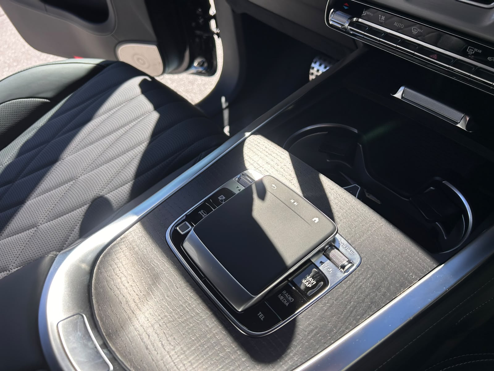 MERCEDES-BENZ G 450d 9G-Tronic-image-13