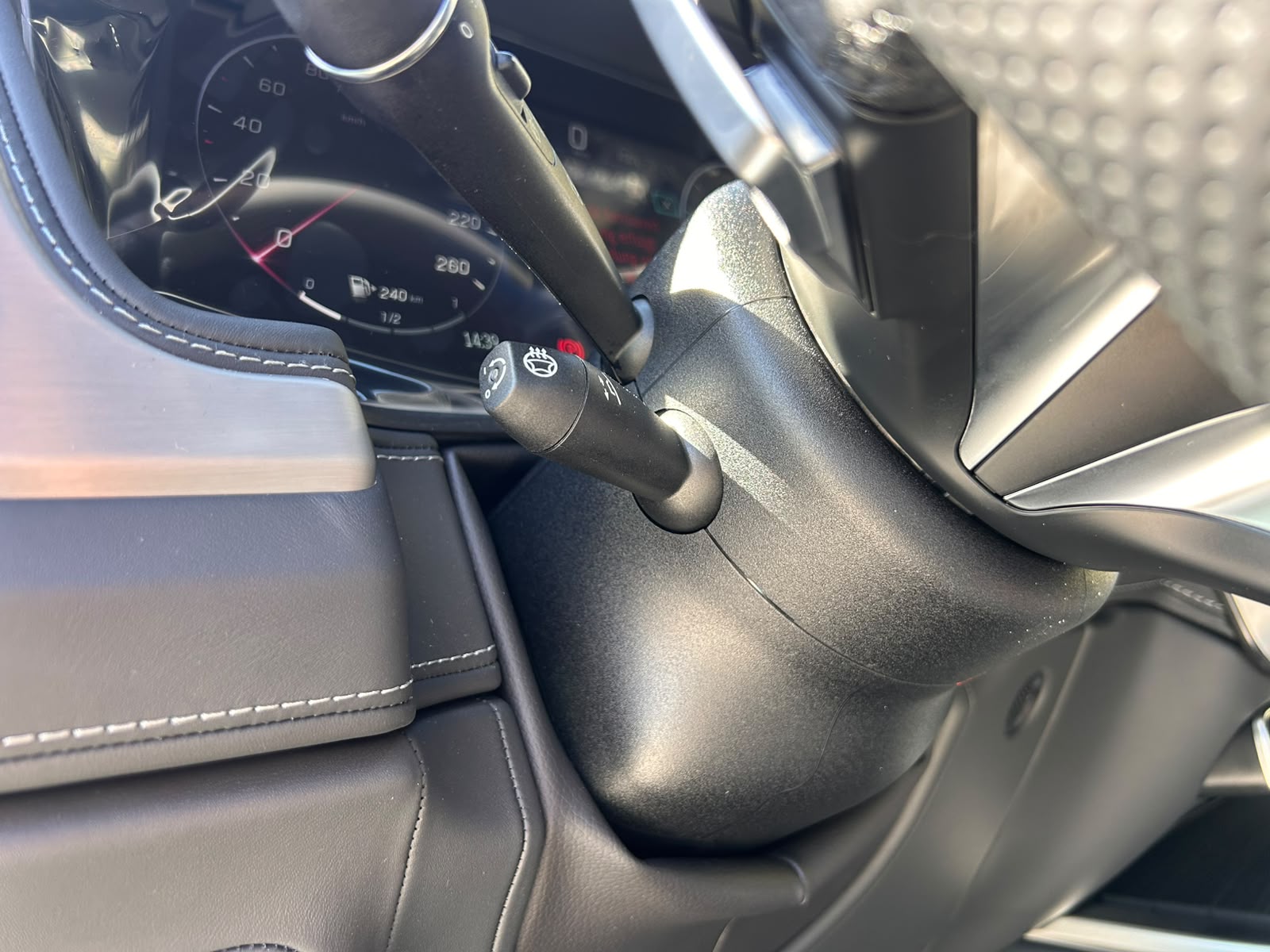 MERCEDES-BENZ G 450d 9G-Tronic-image-9