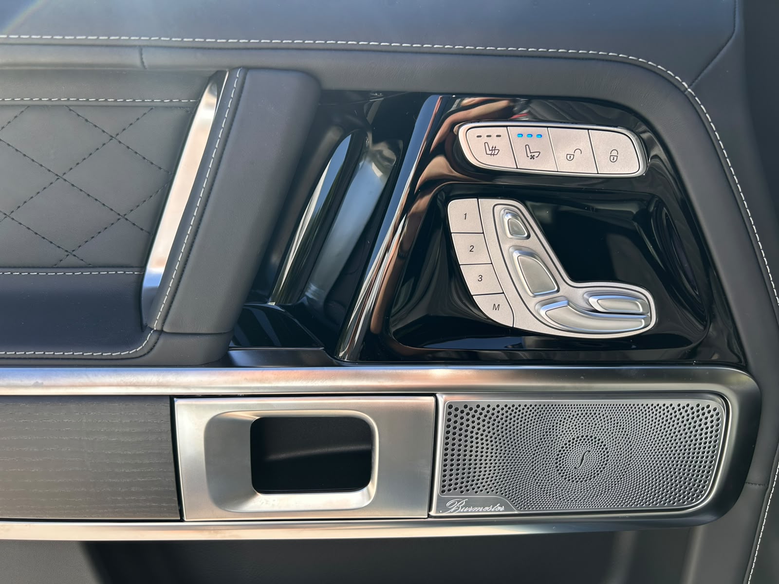 MERCEDES-BENZ G 450d 9G-Tronic-image-10