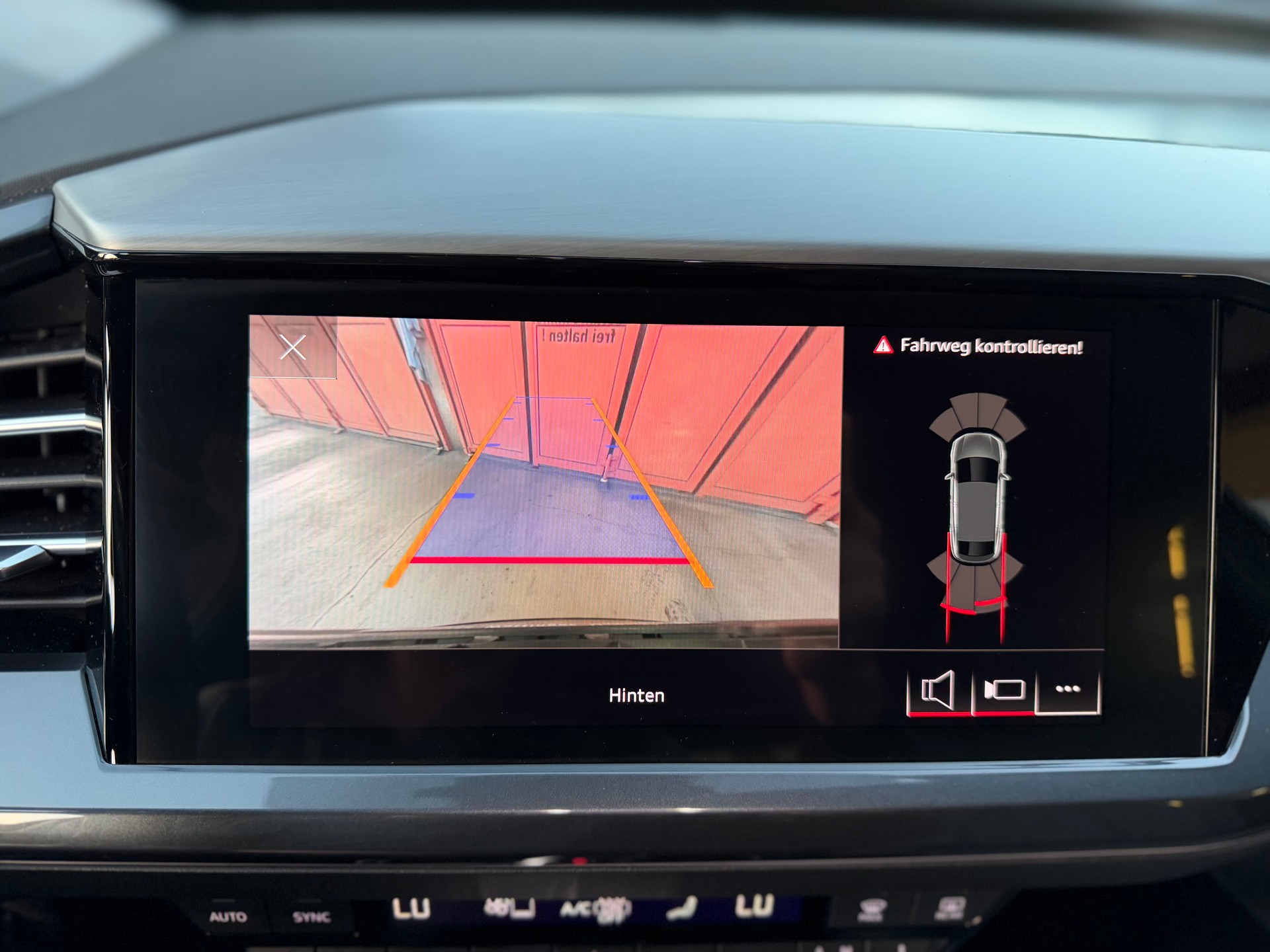 AUDI Q4 Sportback e-tron 50 quattro // S-Line // SoH 93%-image-22