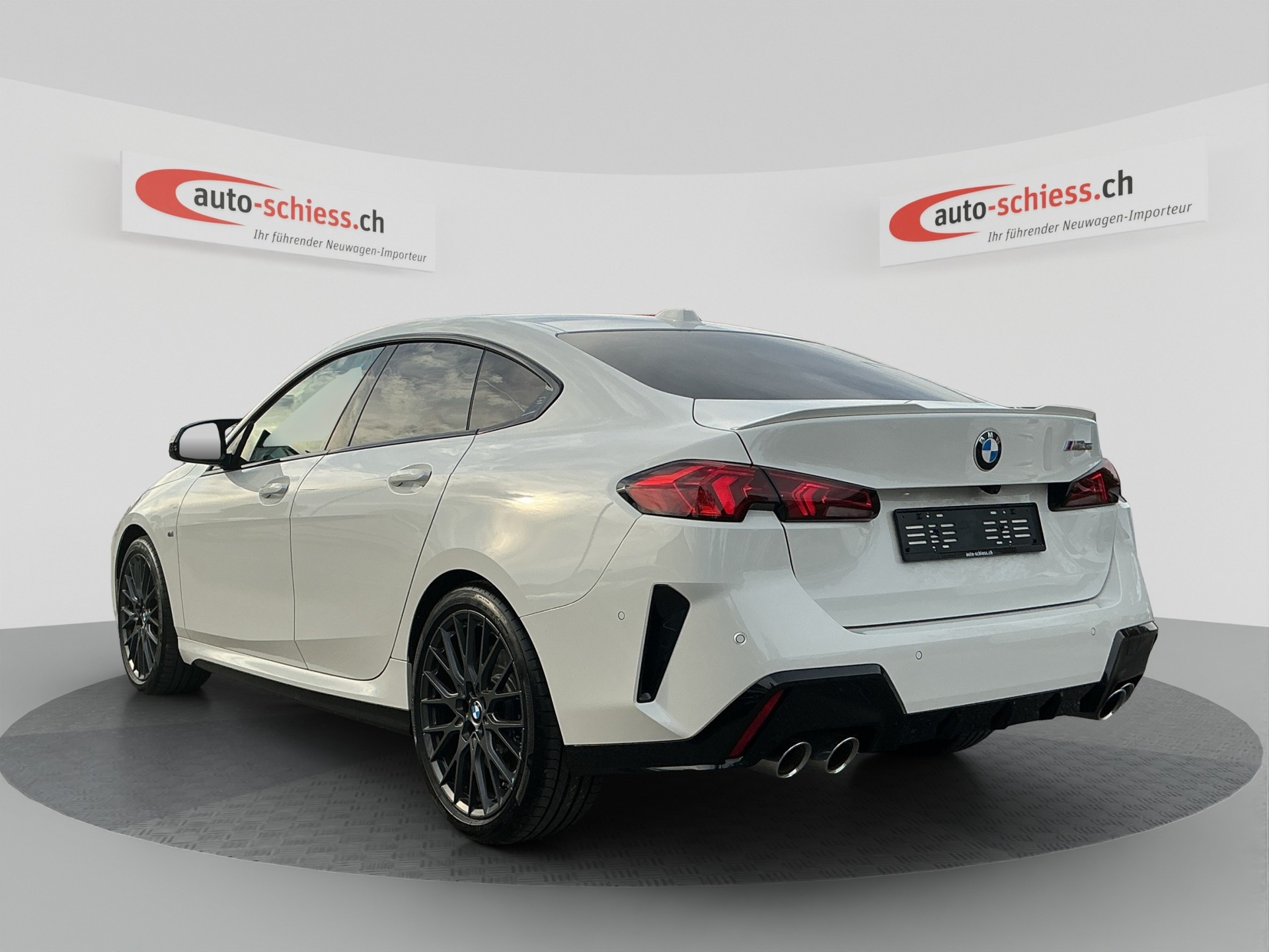 BMW M235 xDrive Gran Coupé-image-2