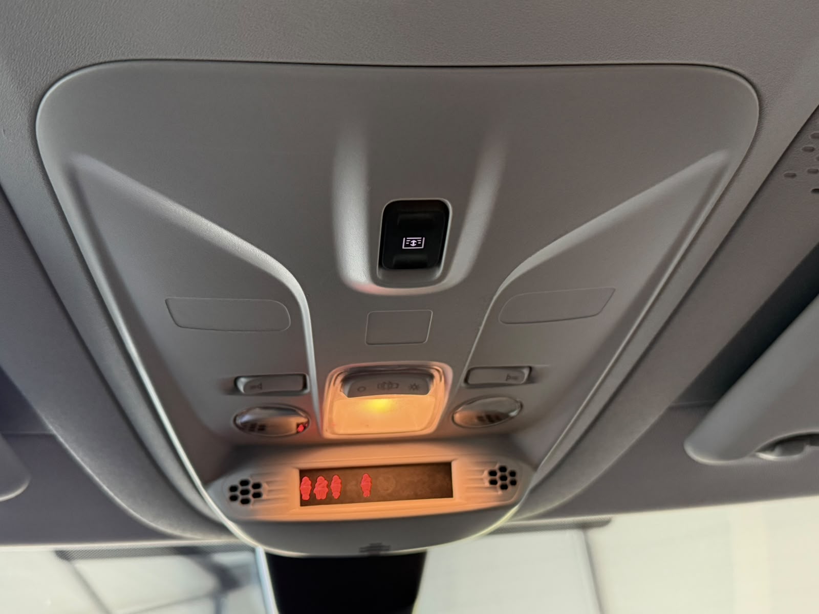 CITROEN Berlingo 1.5 BlueHDi Shine EAT8-image-12