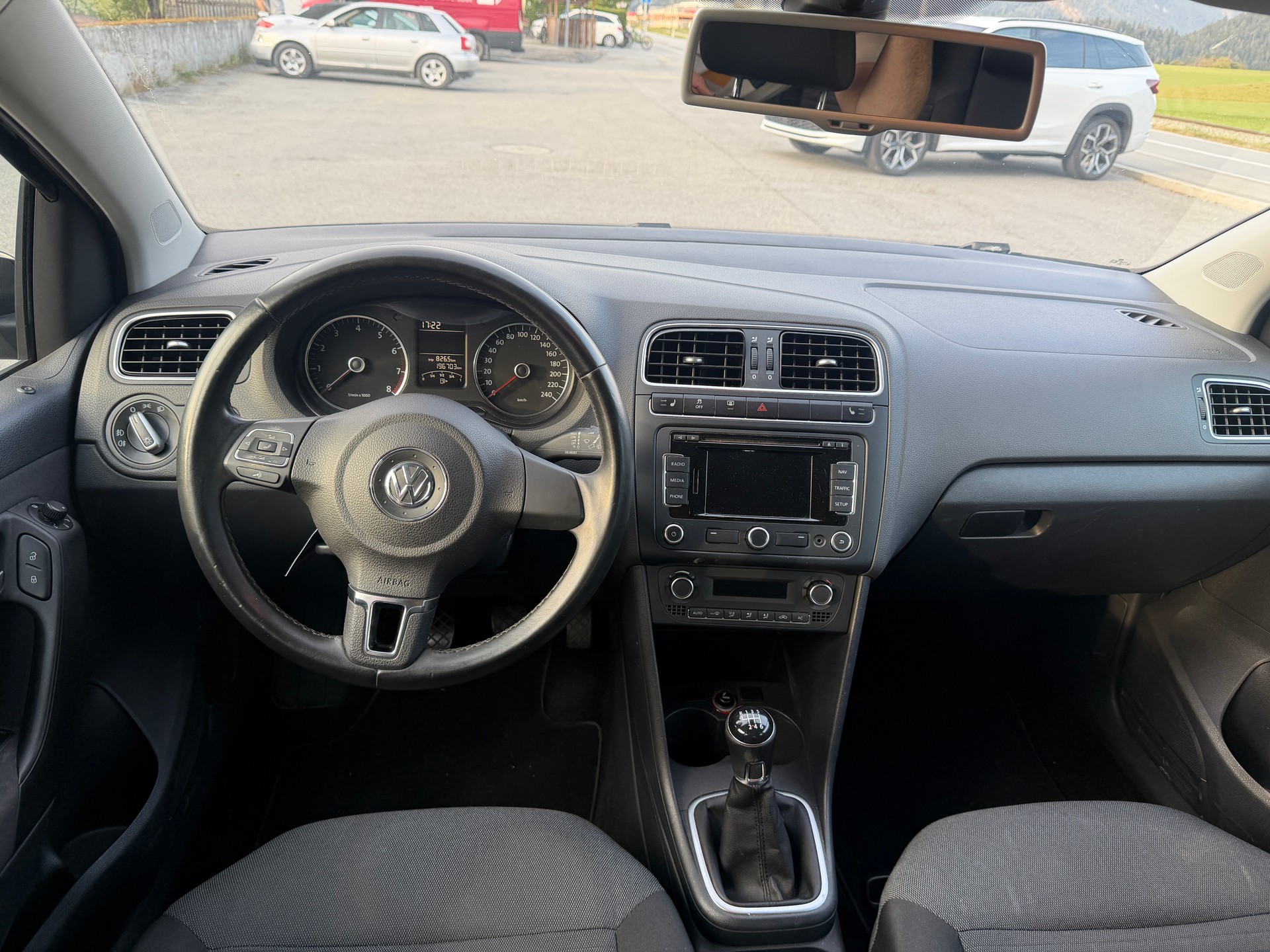 VW Polo 1.2 TSI Comfortline-image-8