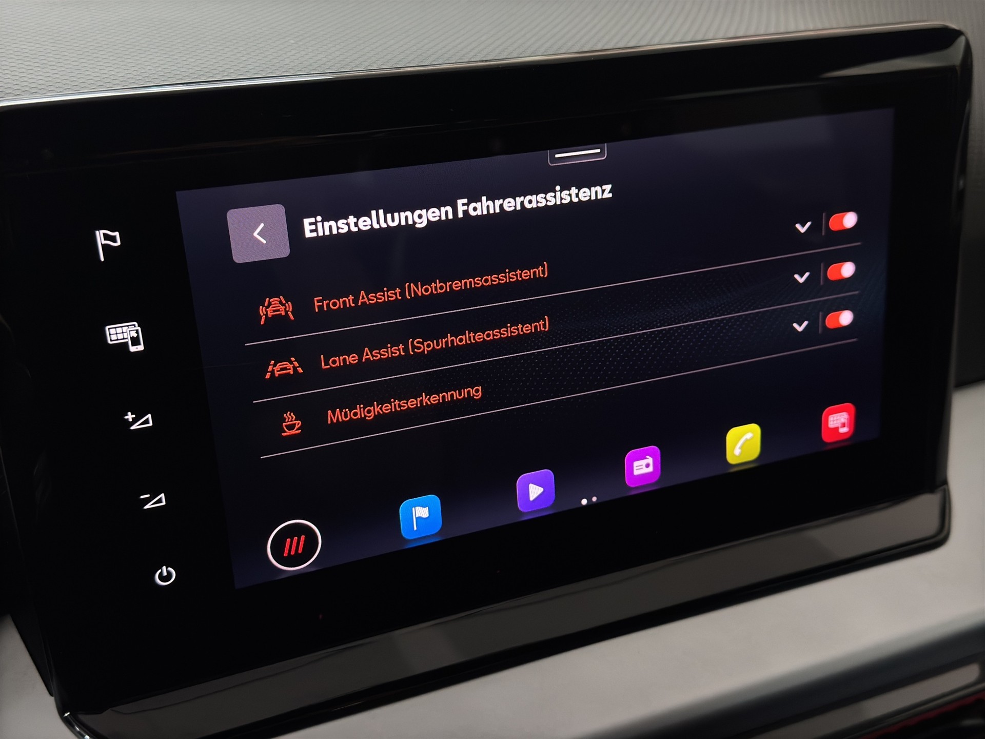 SEAT Arona 1.5 Eco TSI FR Edition DSG "Leder Alcantara-Navi-RF.-Kamera-8-fach Alu"-image-18