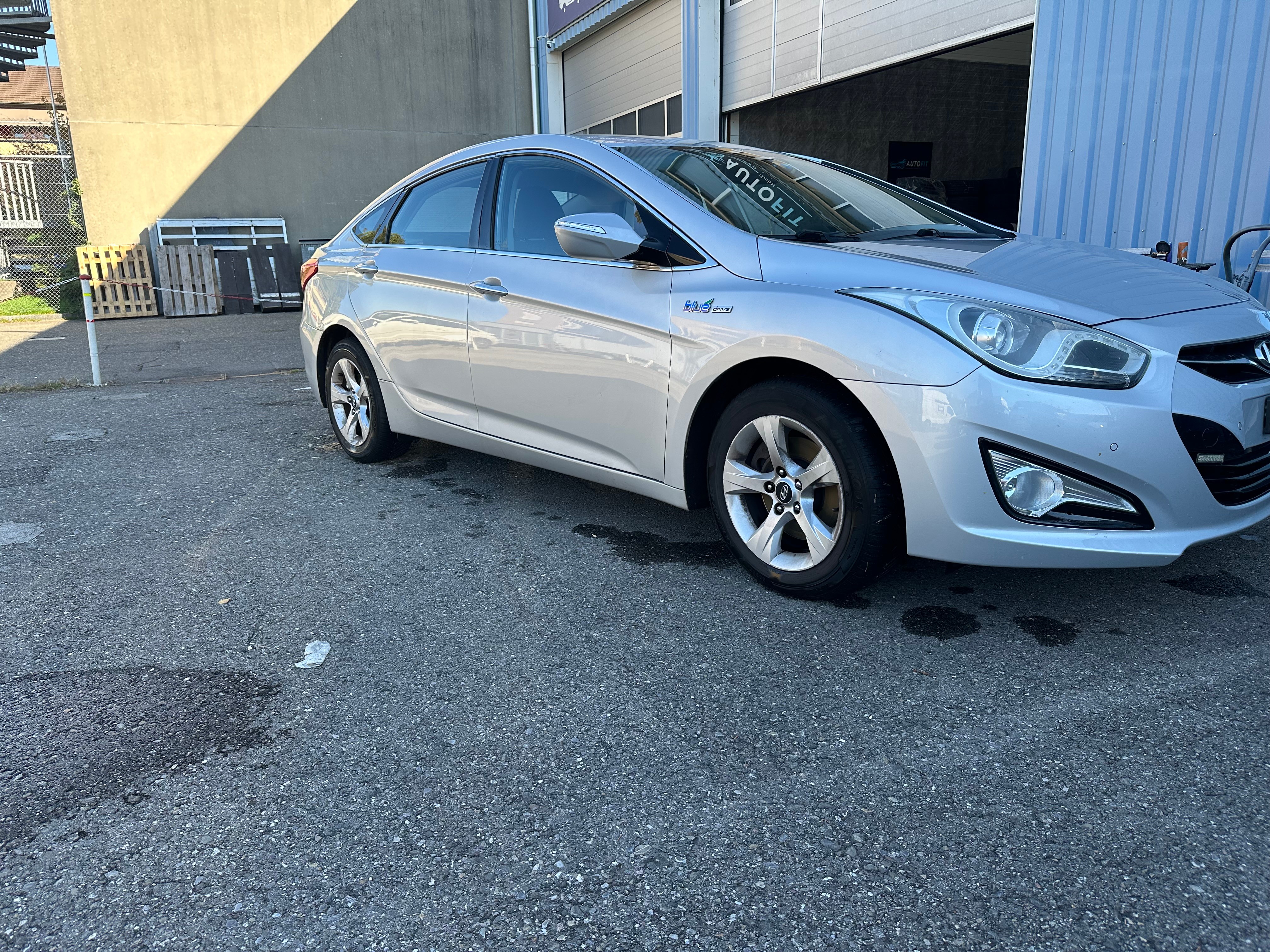 Car photo