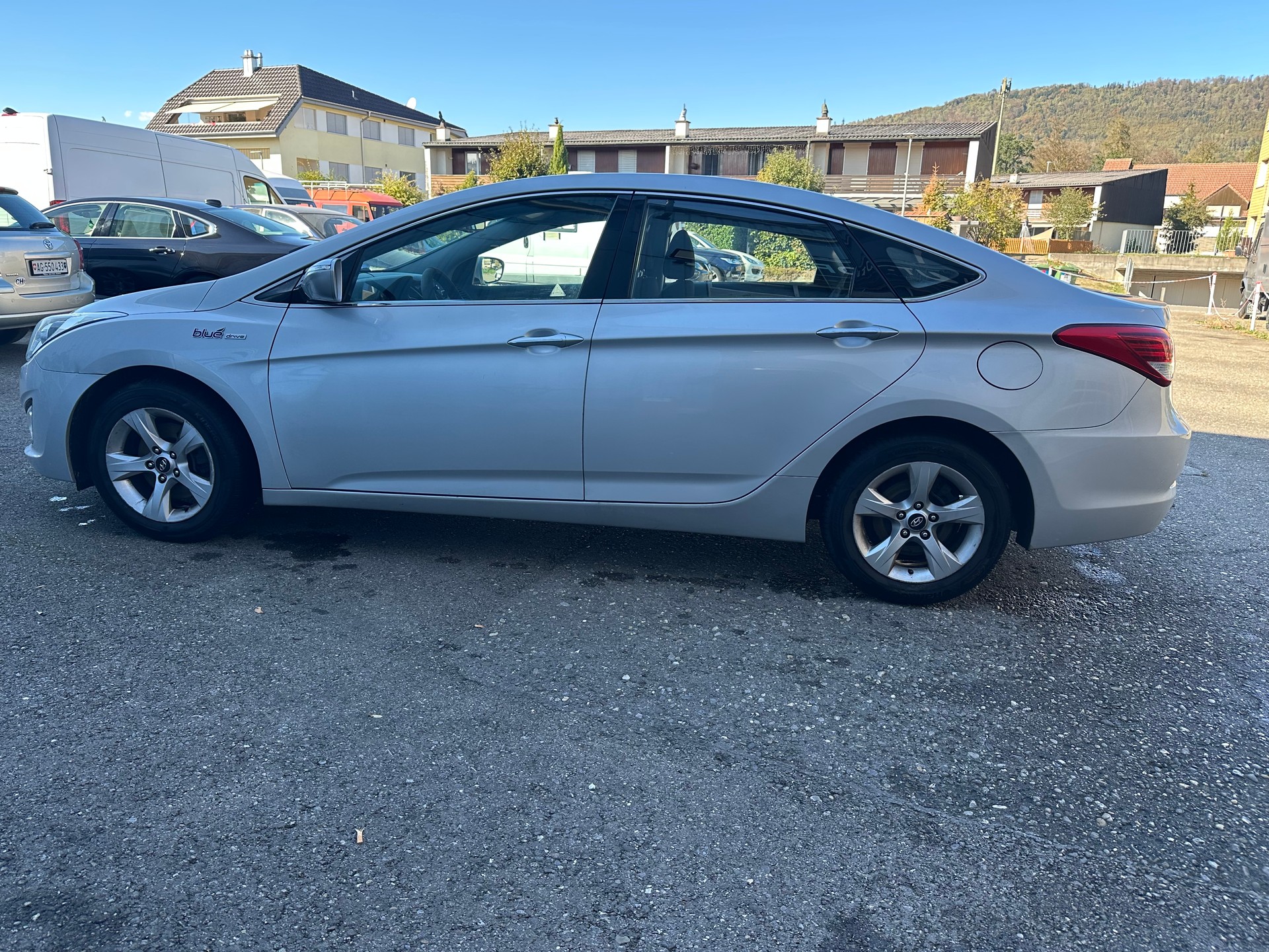 HYUNDAI i40 1.7 CRDI Premium-image-3