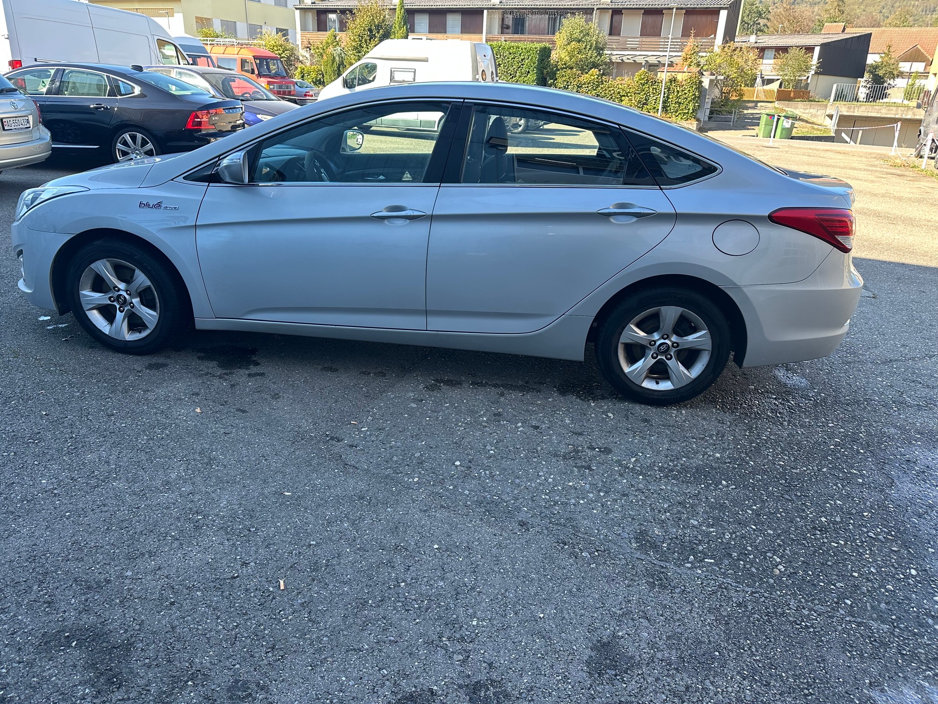 HYUNDAI i40 1.7 CRDI Premium-image-2