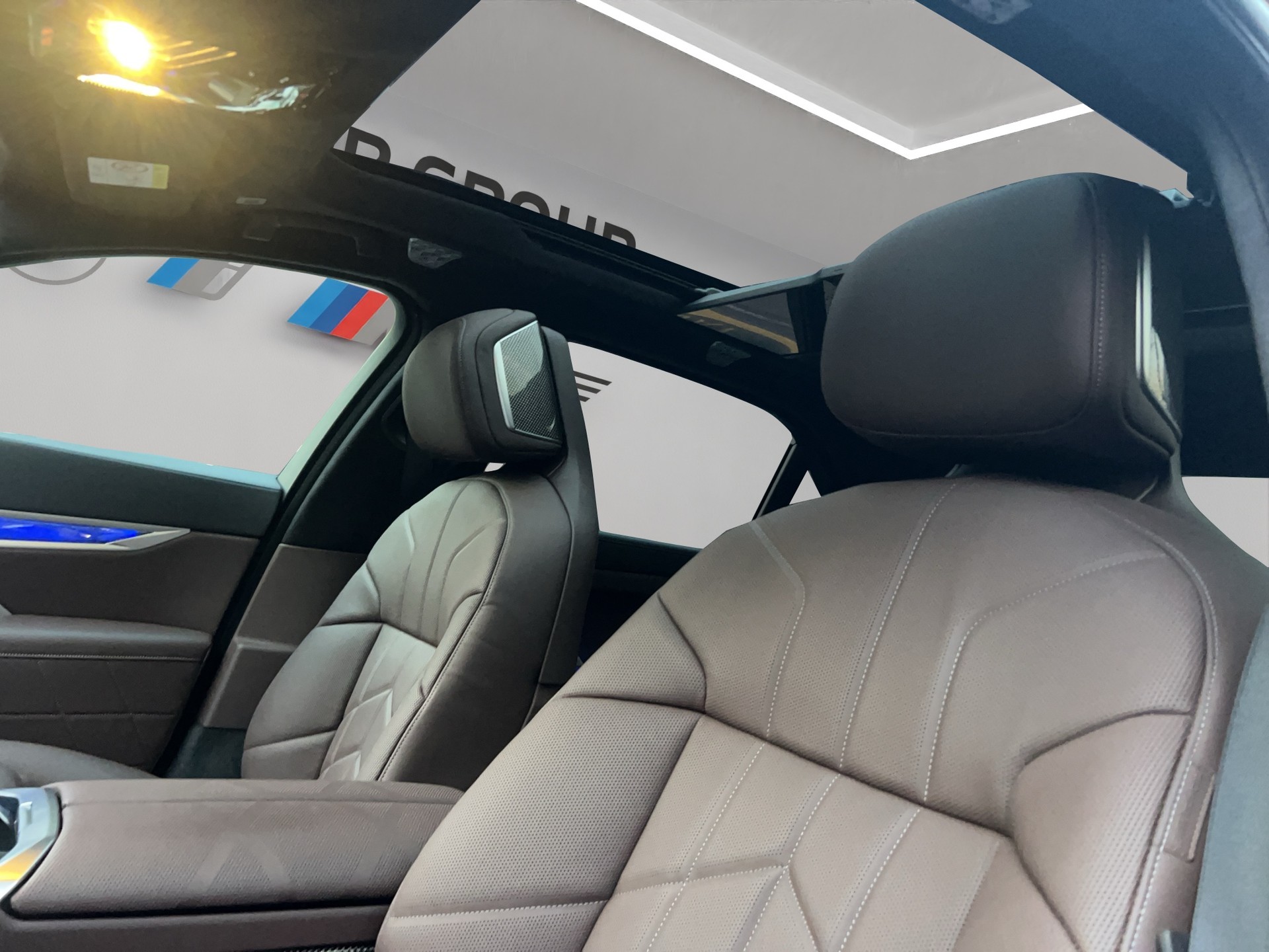 BMW i7 M70 xDrive-image-13