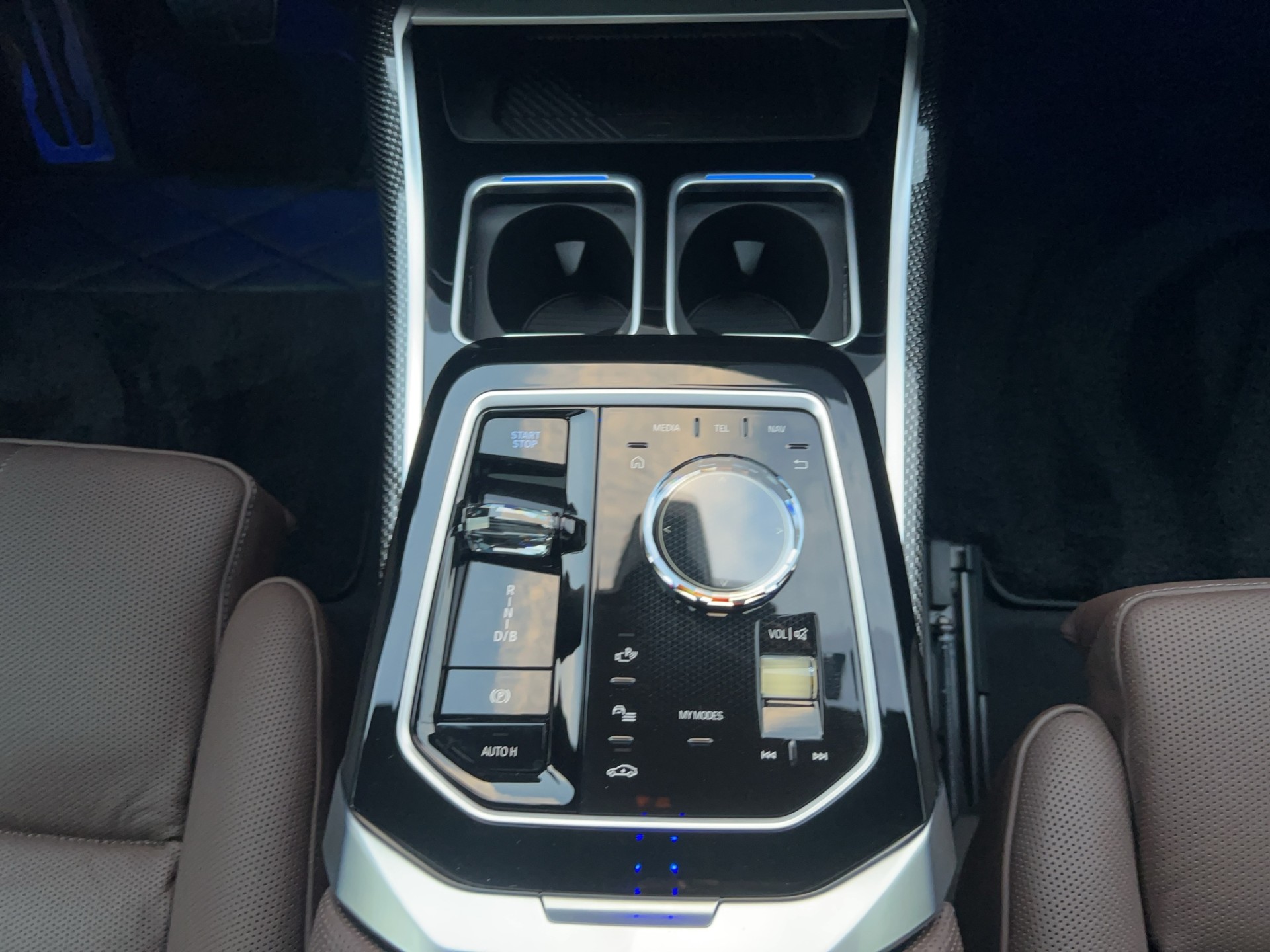BMW i7 M70 xDrive-image-17
