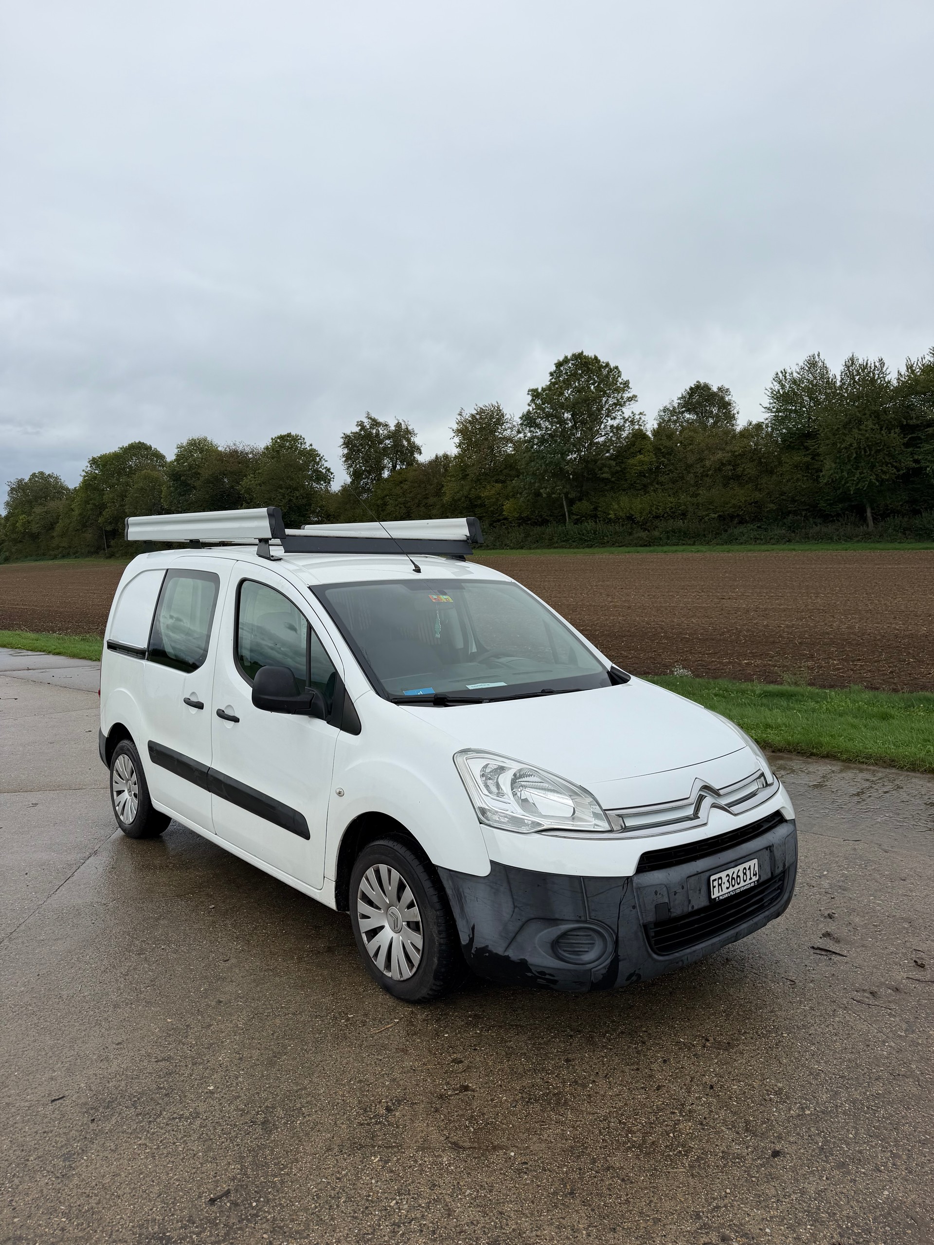 CITROEN 1.6 HDi 90 DPF Confort-image-1